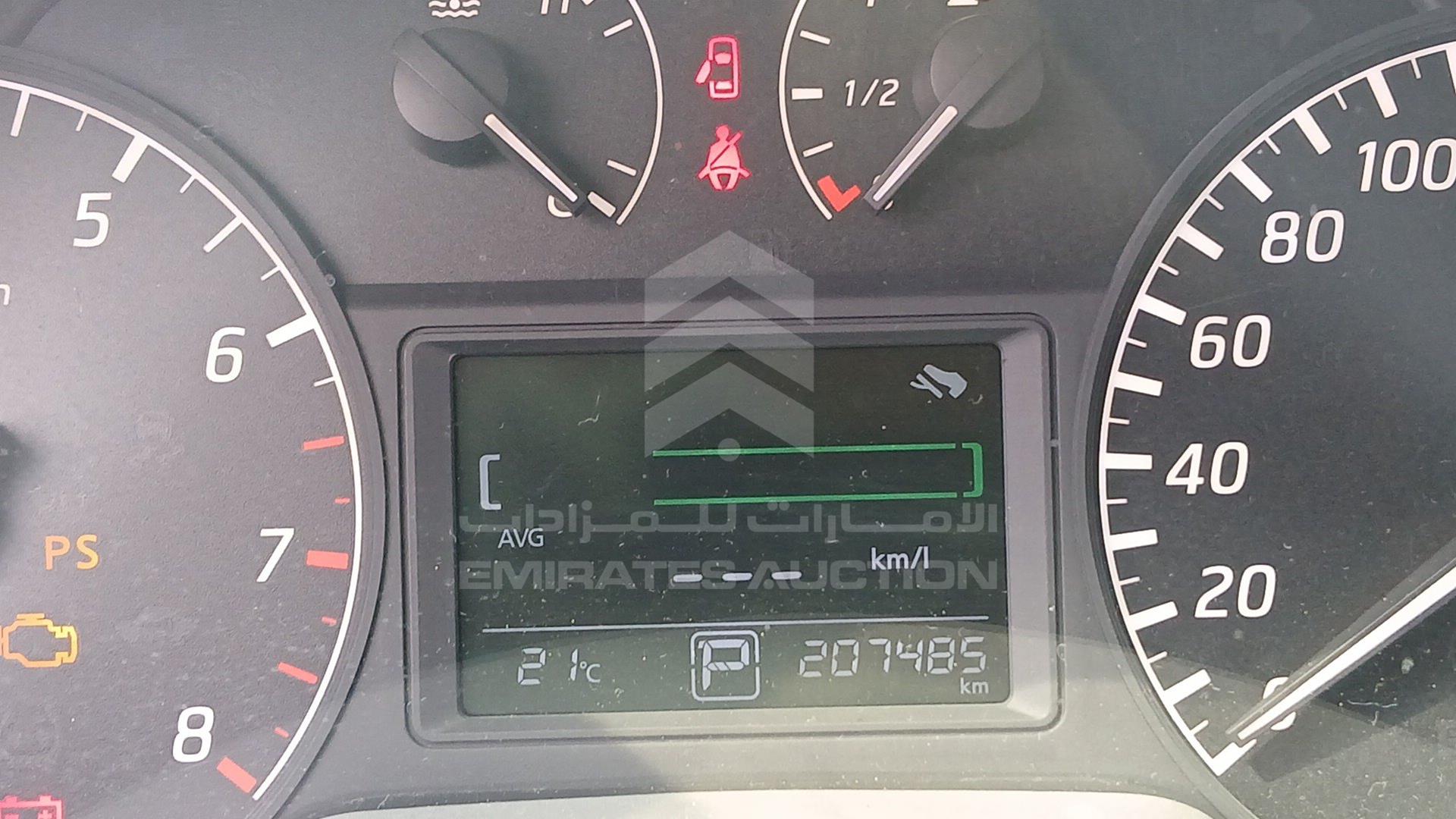 2015 NISSAN TIIDA VIN: MNTBC2C92F6007343
