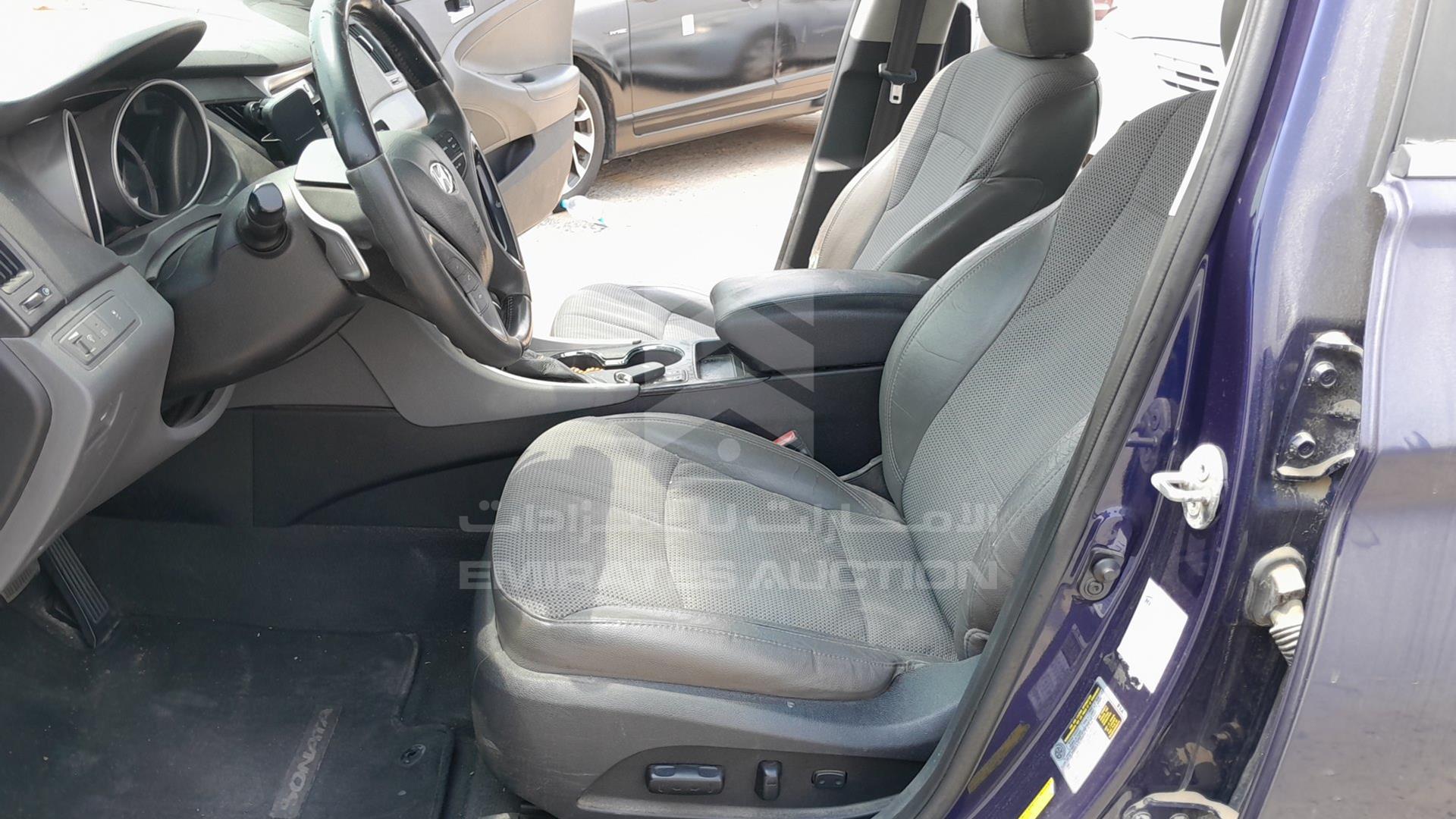 2013 HYUNDAI SONATA VIN: 5NPEC4AC6DH608658