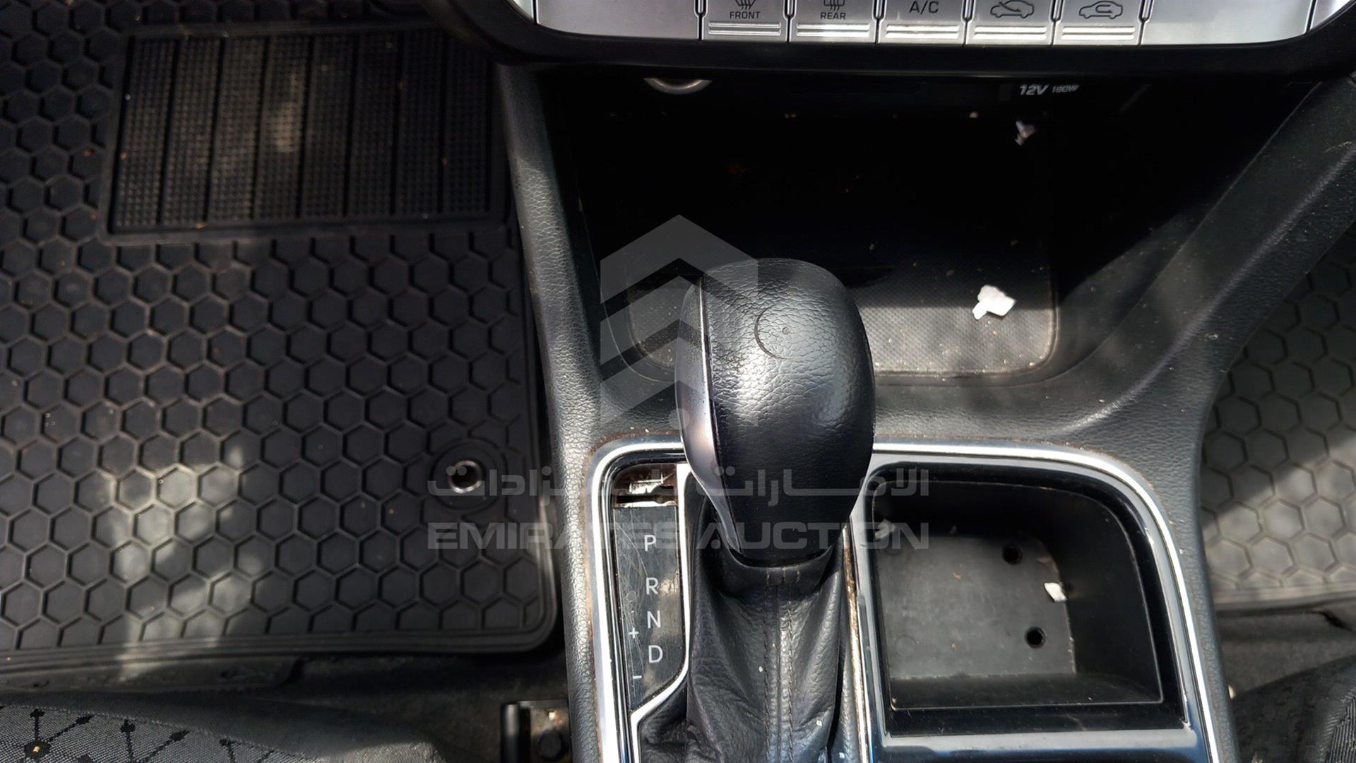 2019 HYUNDAI SONATA VIN: KMHE24132KA092933