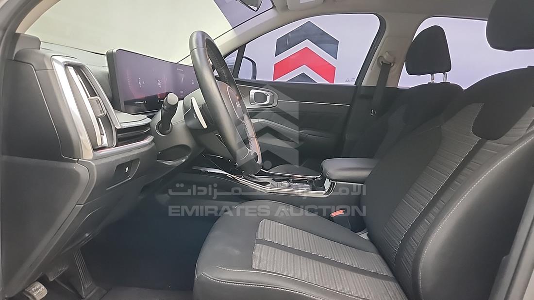 2024 Kia Sorento — Front Left Driver Seat View — Photo 14