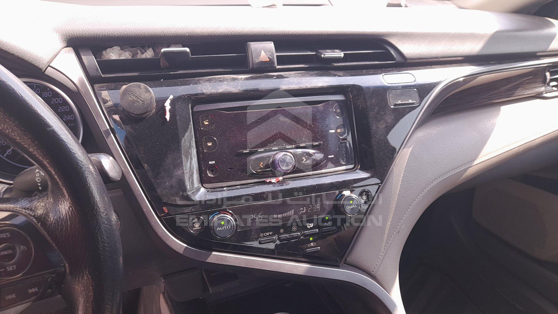2019 TOYOTA CAMRY VIN: JTNB29HK0K3020128