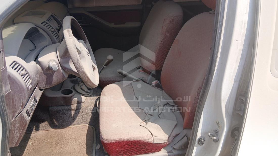 2010 Nissan Navara — Front Left Driver Seat View — Photo 11