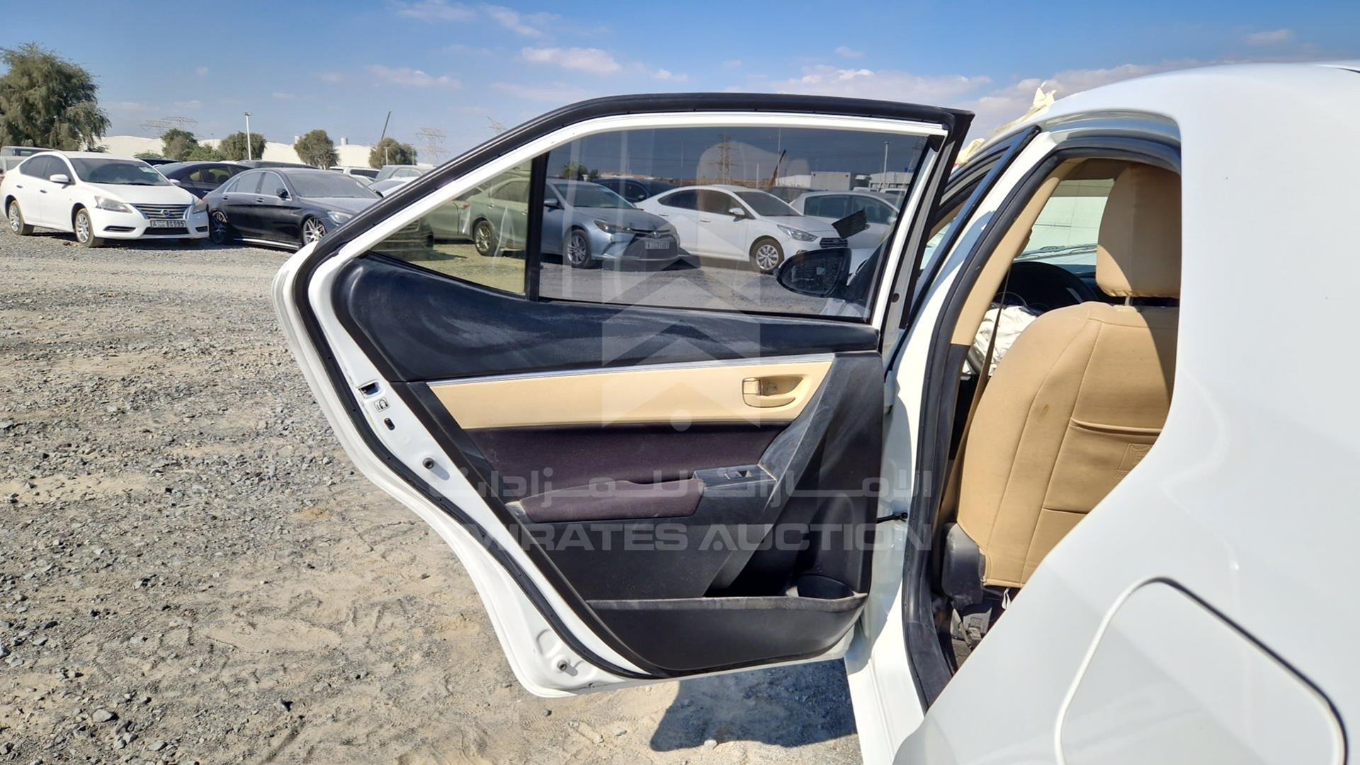 2019 TOYOTA COROLLA VIN: RKLBL9HE4K5267784