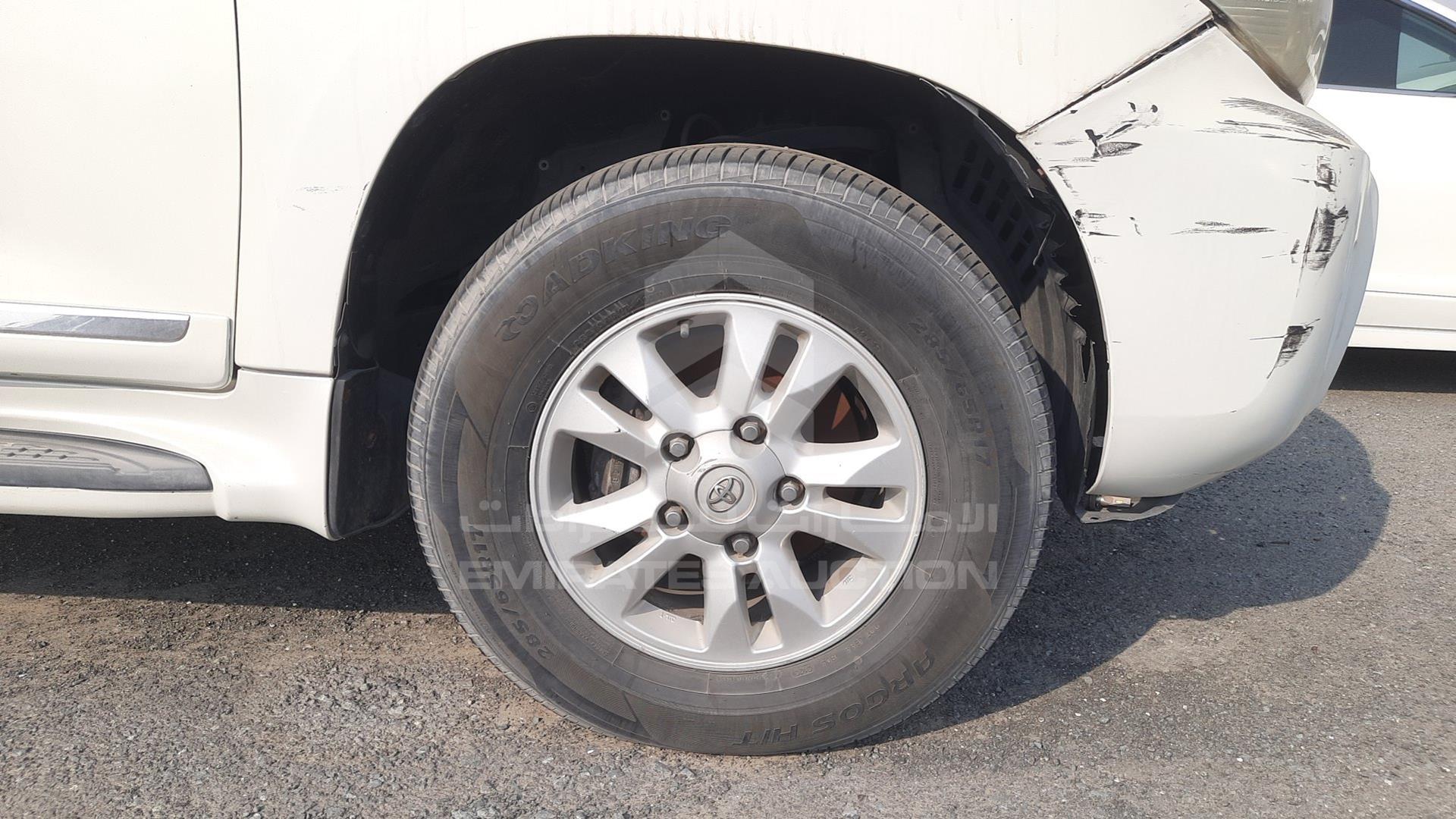2011 TOYOTA LAND CRUISER VIN: JTMHU09J5B4036555