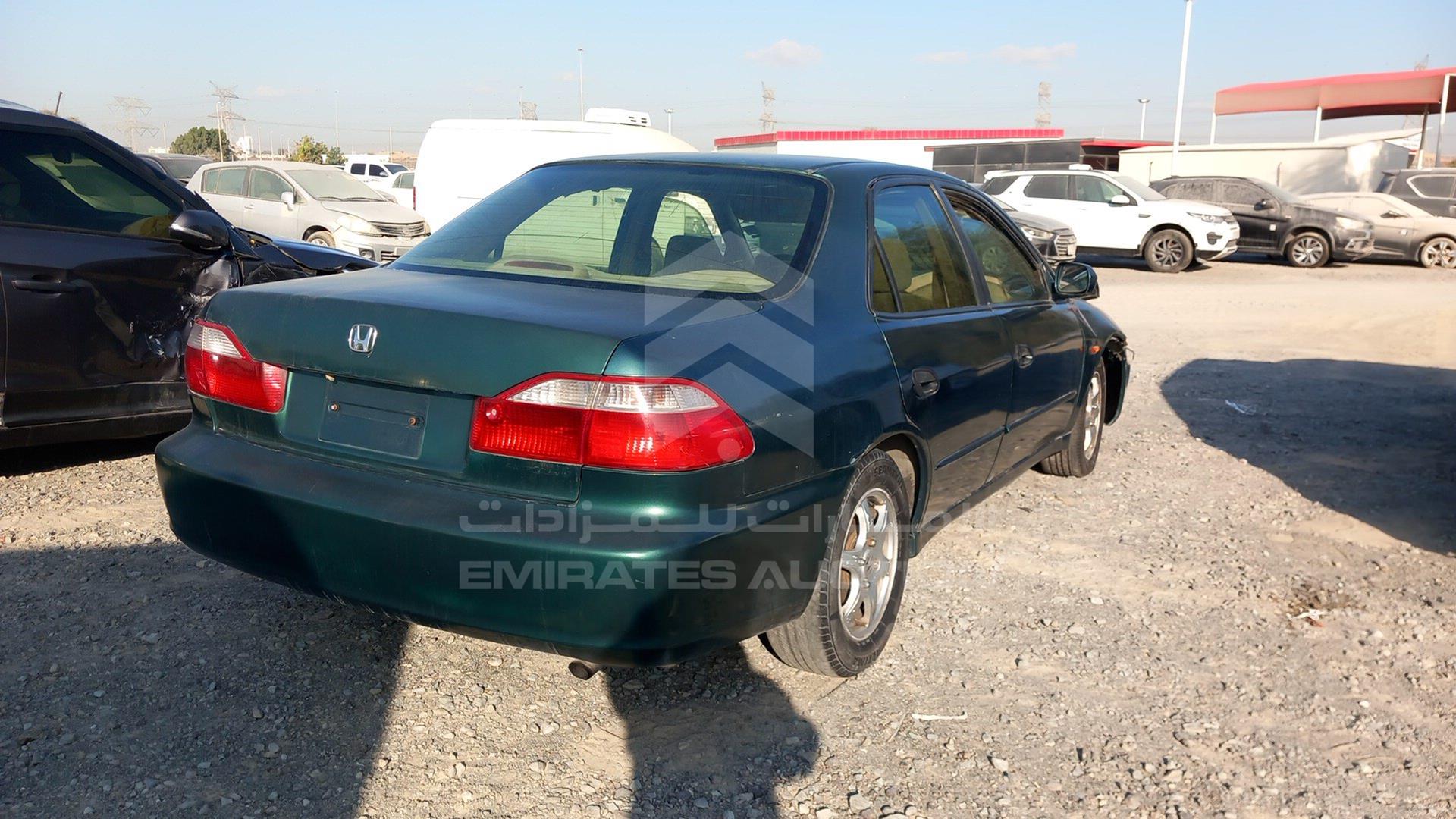 2002 HONDA ACCORD VIN: JHMCF86362C403847