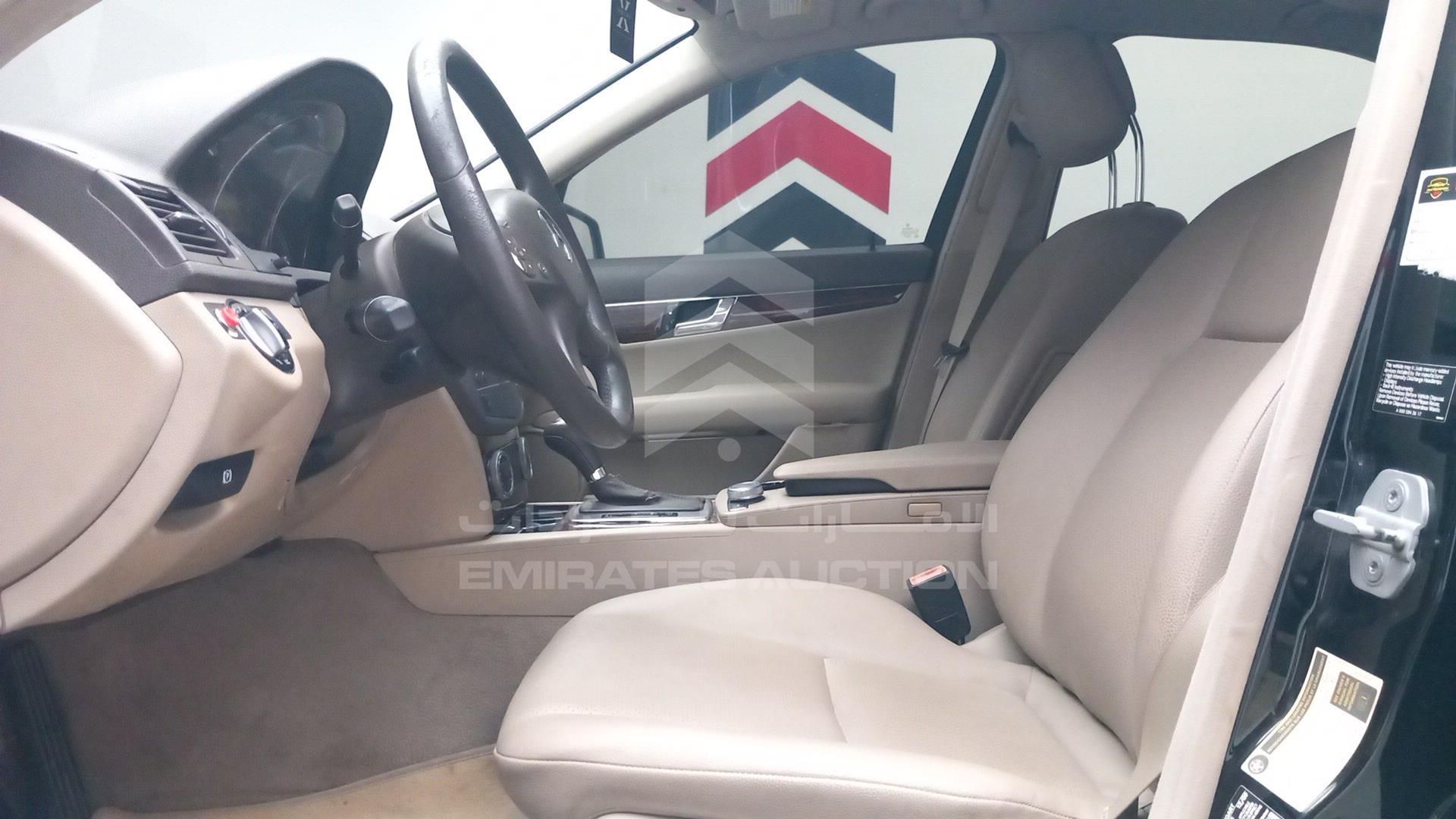 2010 MERCEDES C 300 VIN: WDDGF8BB8AF450400