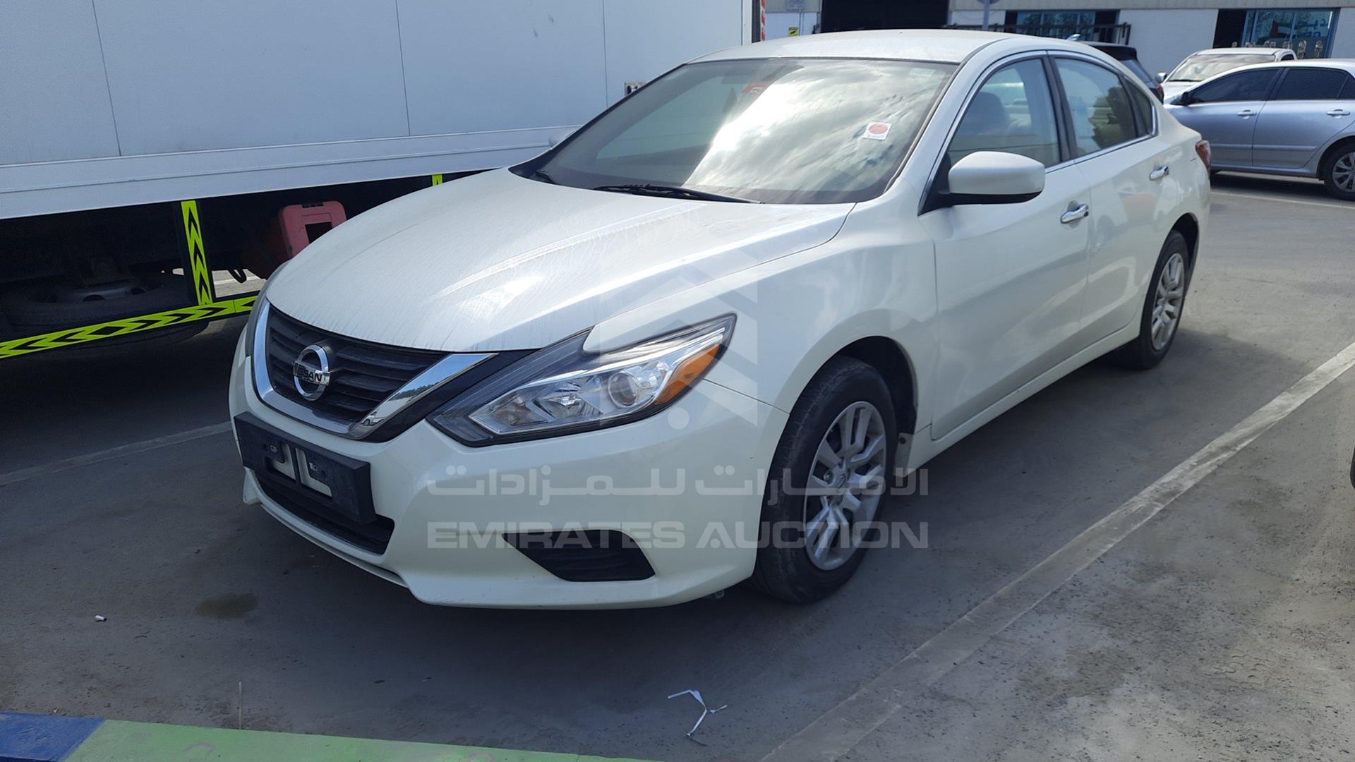 2018 NISSAN ALTIMA VIN: 1N4AL3A9XJC276105