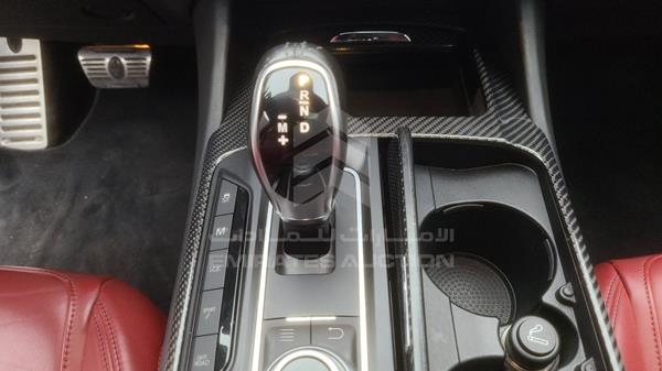 ZN6YU61F1JX277633 Maserati Levante