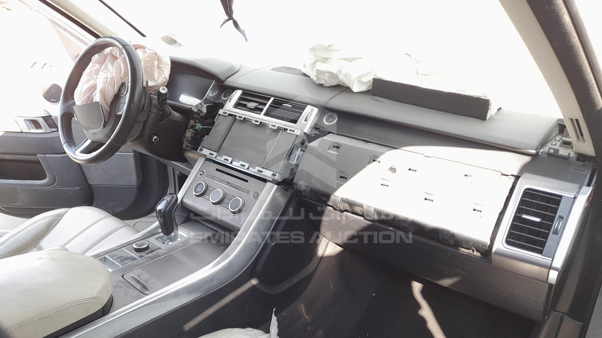 2014 RANGE ROVER SPORT VIN: SALWA2VF7EA302699