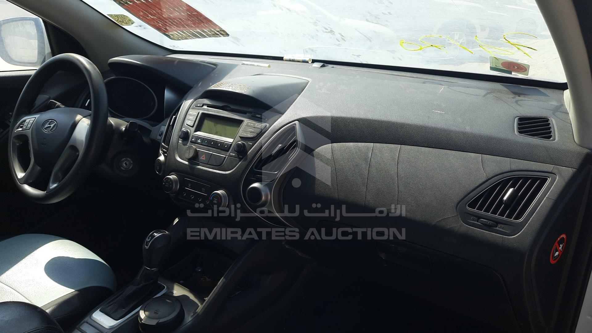 2015 HYUNDAI TUCSON VIN: KMHJT81E7FU056065