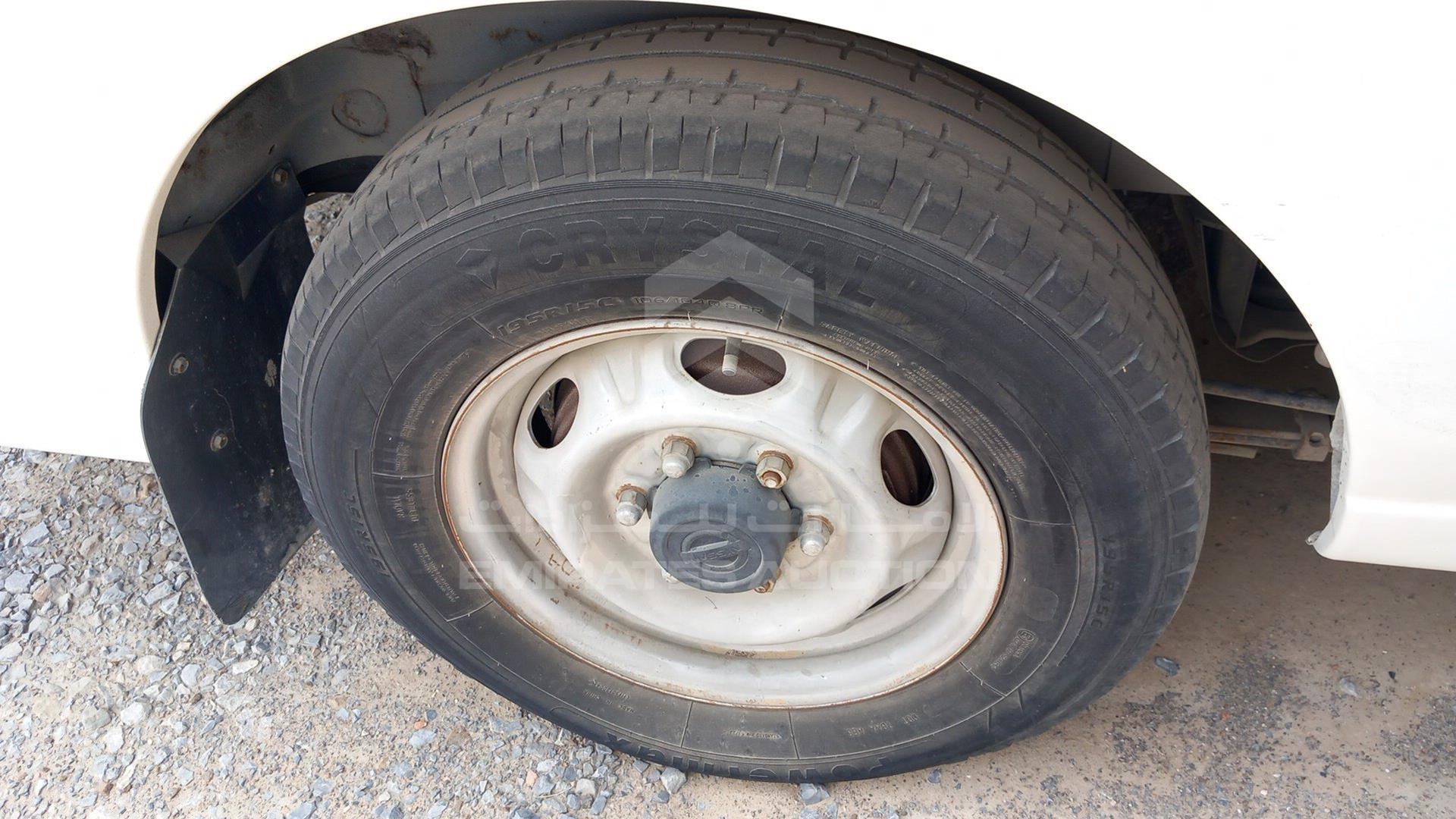 2005 NISSAN URVAN VIN: JN6FE54S95X417956