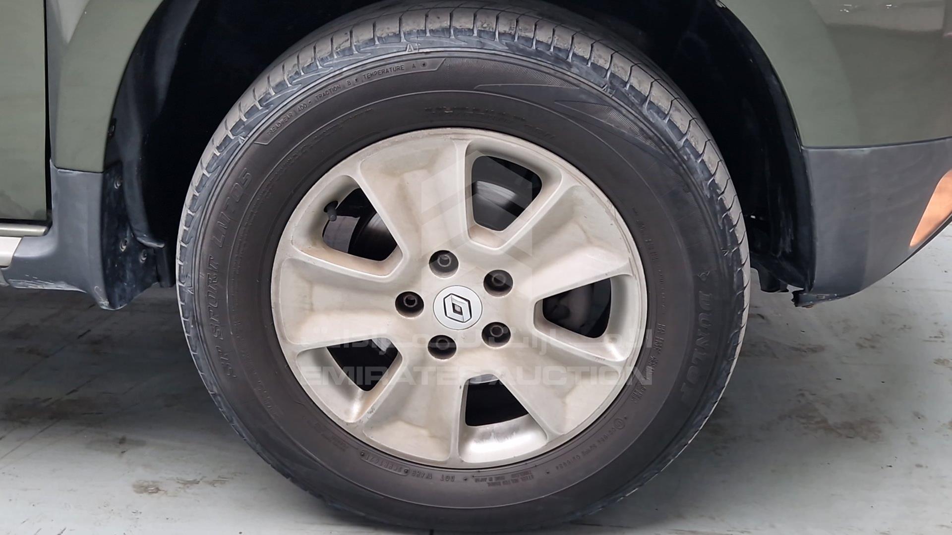 2015 RENAULT DUSTER VIN: VF1HSRCA8FA523905