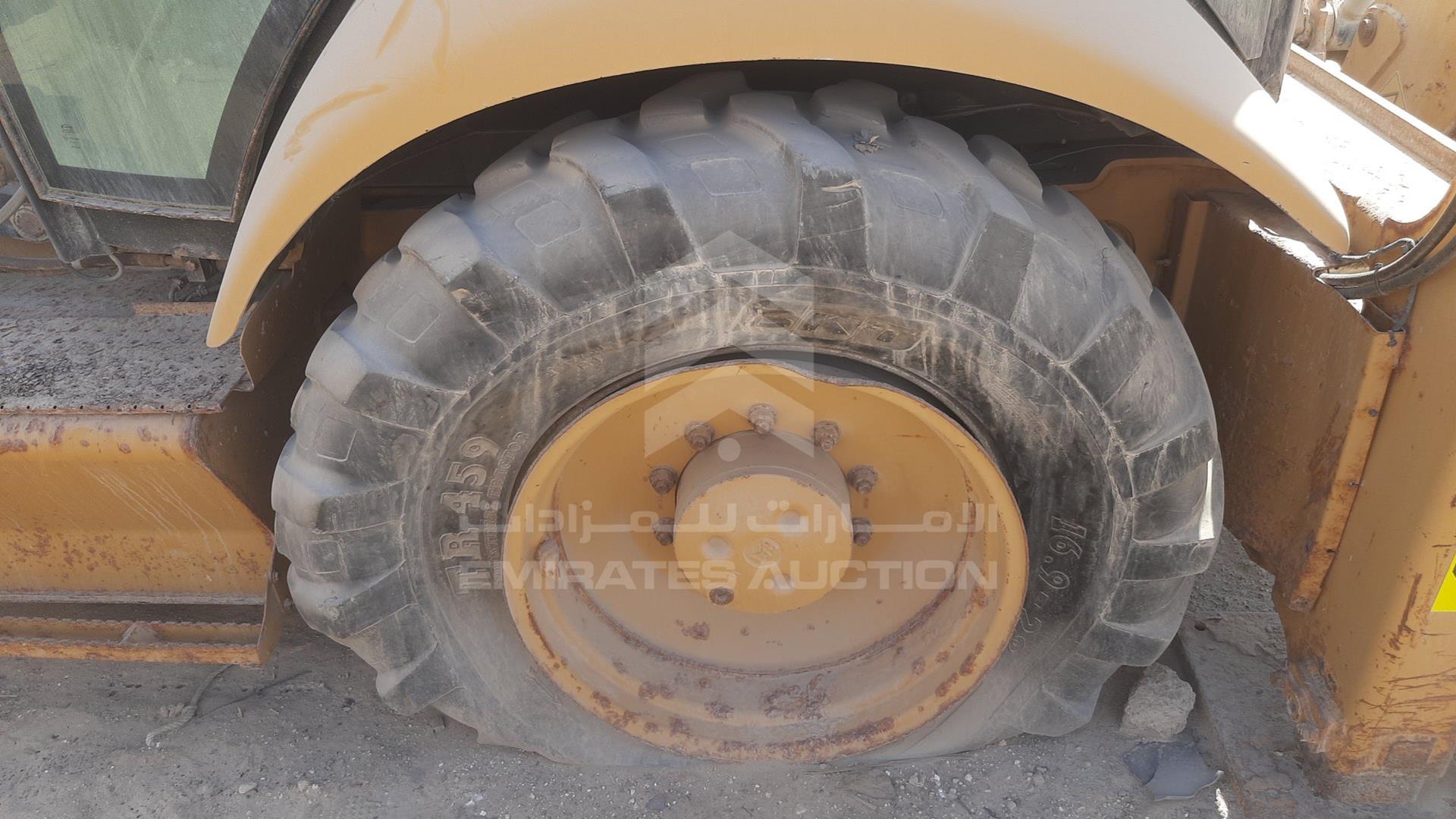 2014 CATERPILLAR 422E VIN: CAT0422ECMAW00836
