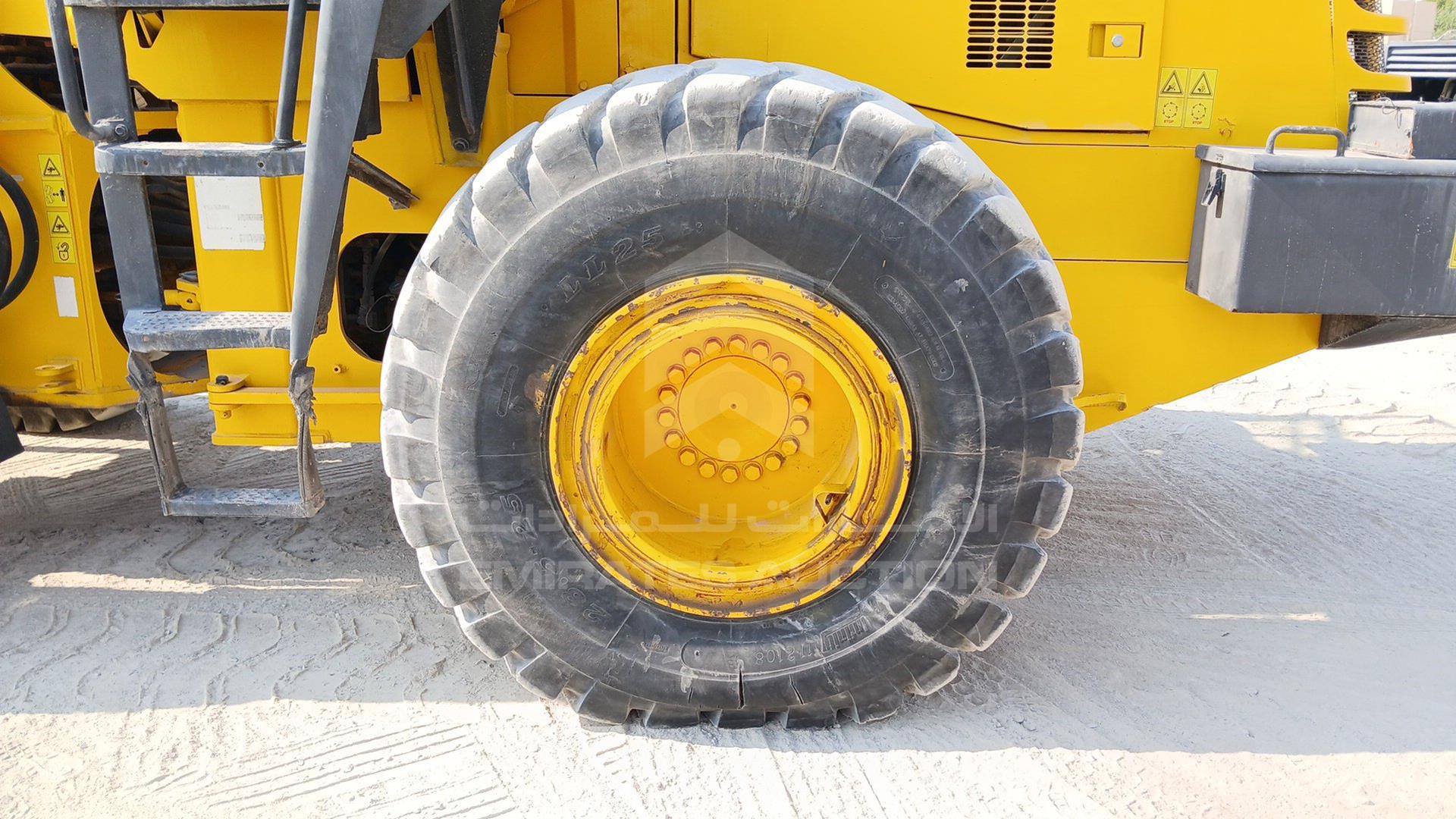 2009 KOMATSU WA380-3 VIN: KMTWA031C01054650