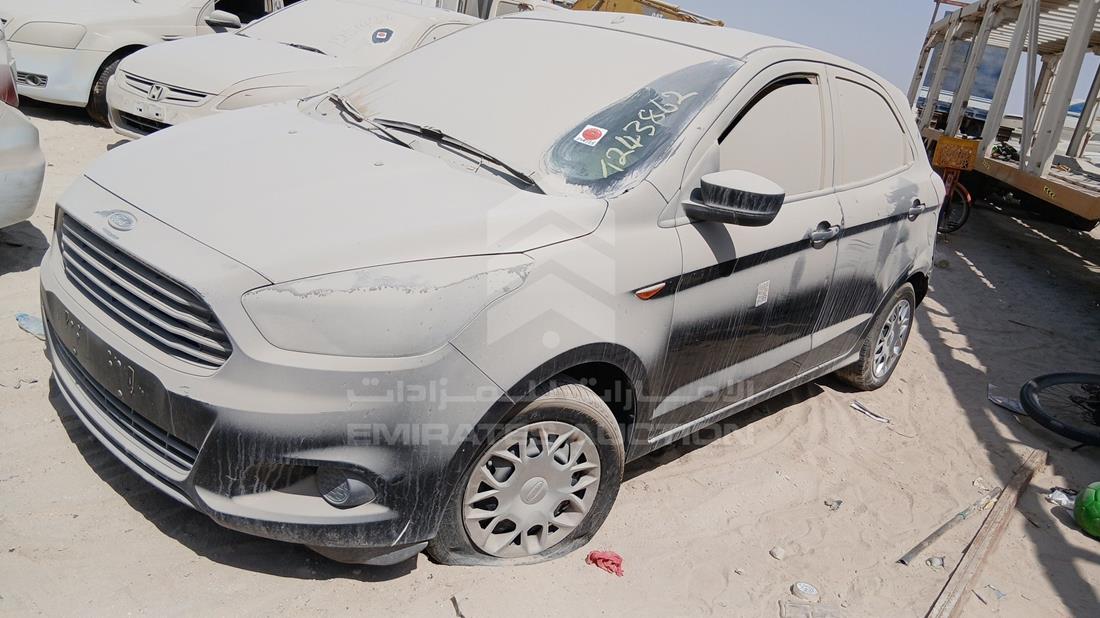 2016 Ford Figo — Front Left Angle — Photo 5