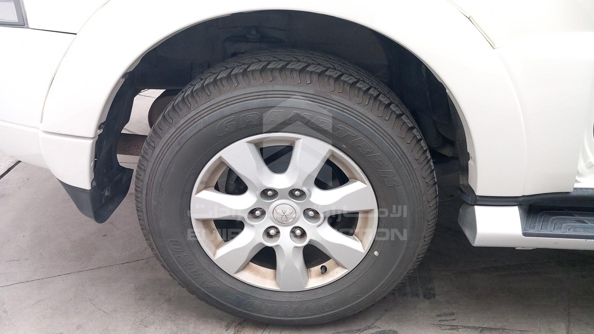 2016 MITSUBISHI PAJERO VIN: JMYMRV85WGJ709722