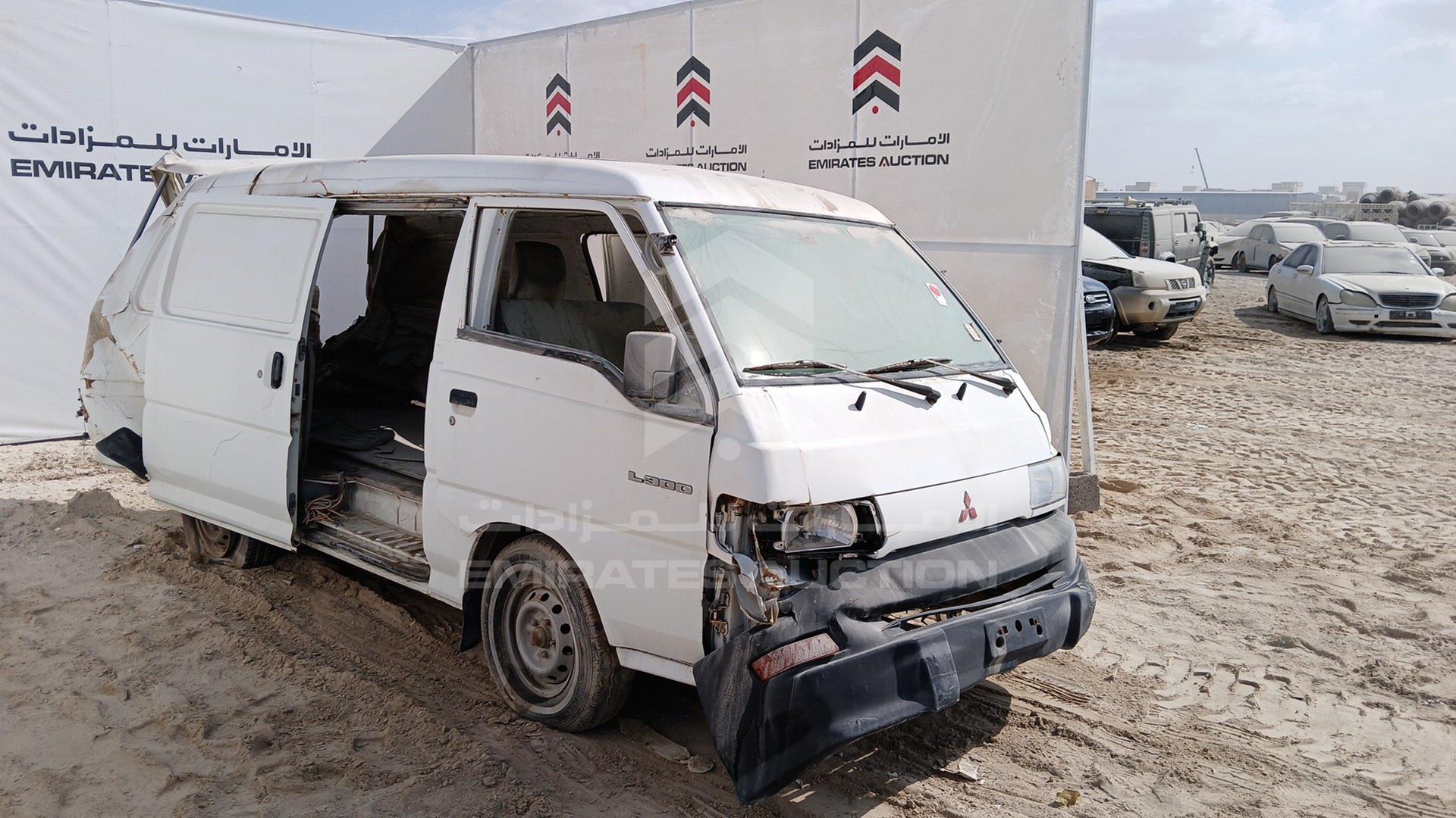 2008 MITSUBISHI L 300 VIN: JMYJNP13V8A702333