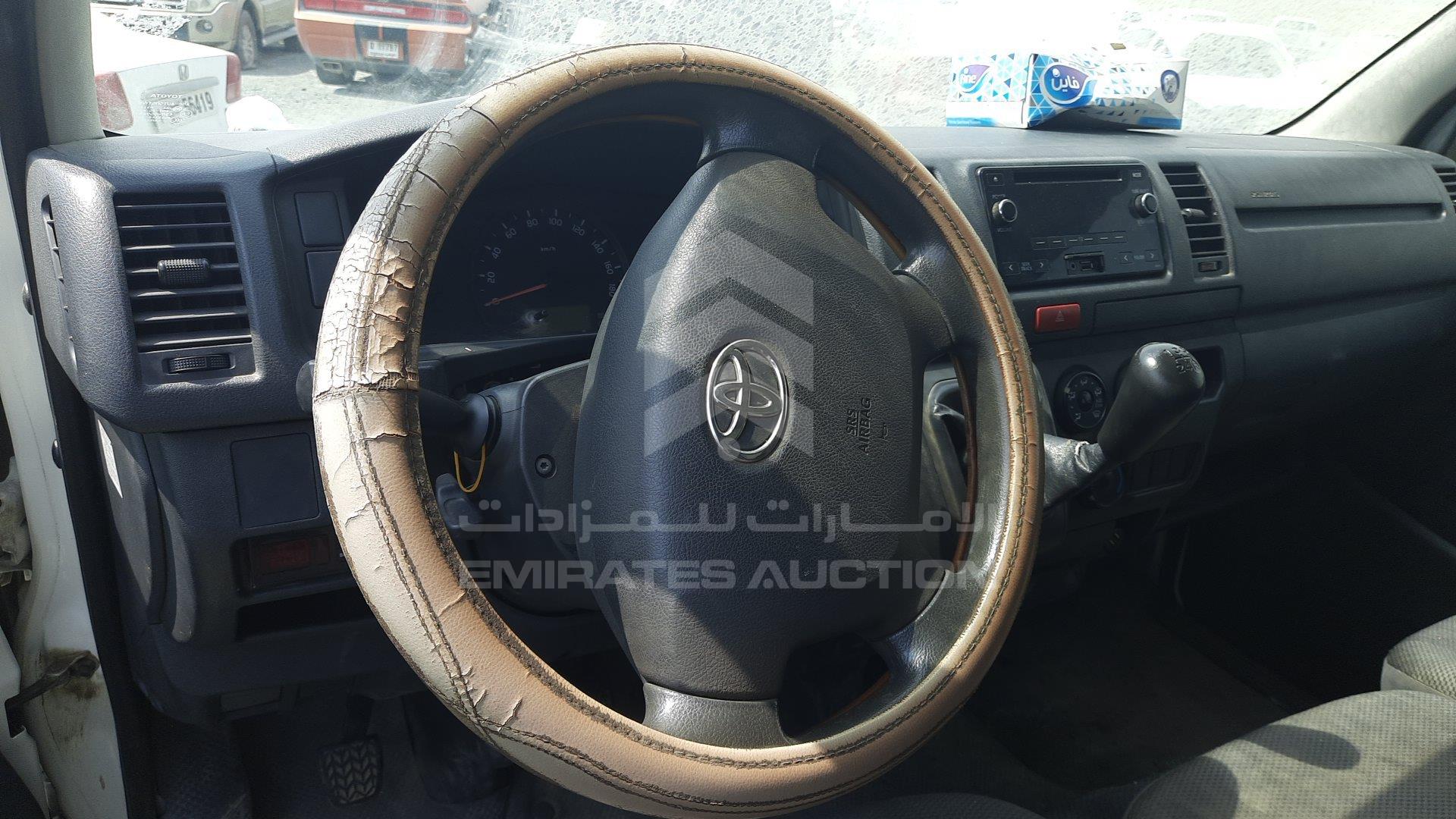 JTFHX02P7F0100427 - 2015 Toyota Hiace - #394257