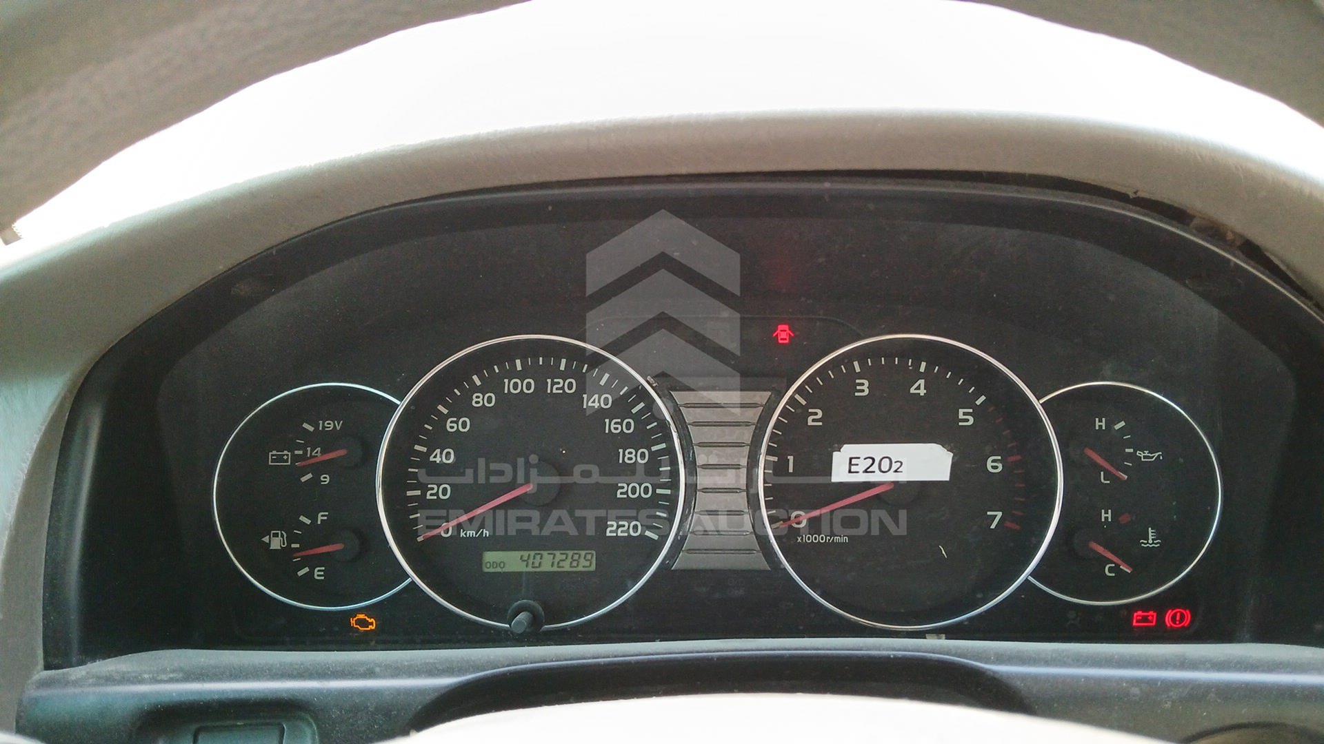 2005 TOYOTA LAND CRUISER VIN: JTEHJ09J755122002