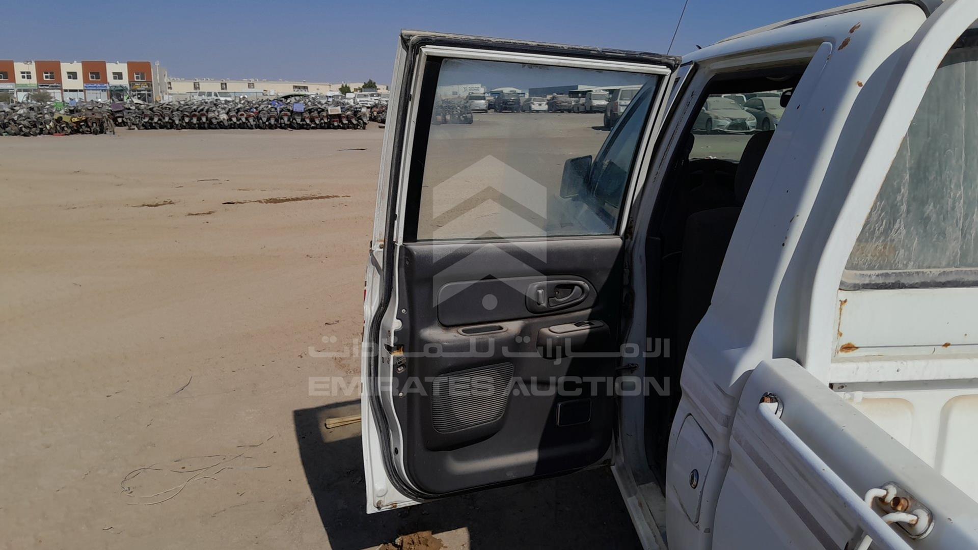 2004 MITSUBISHI L 200 VIN: MMBJNK6204D039338