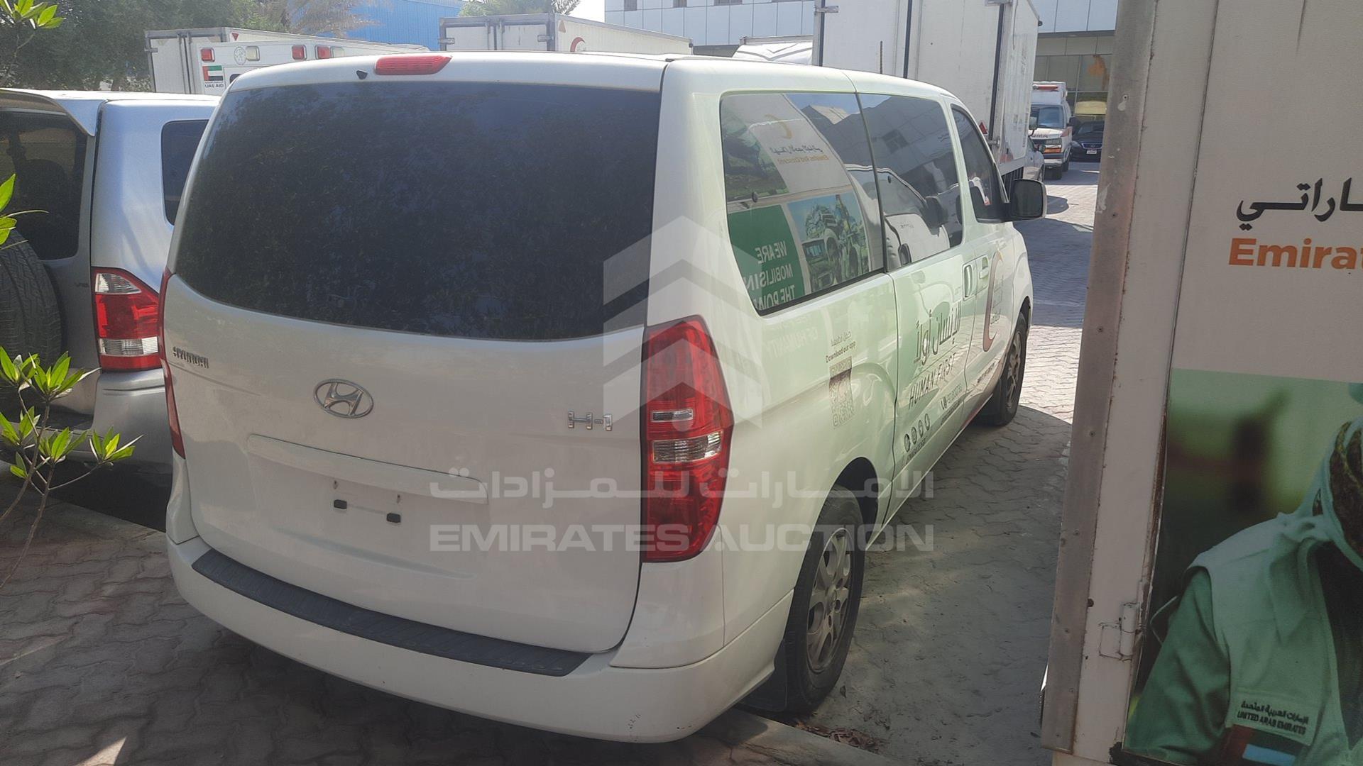2016 HYUNDAI H1 VIN: KMJWA37R7GU761988