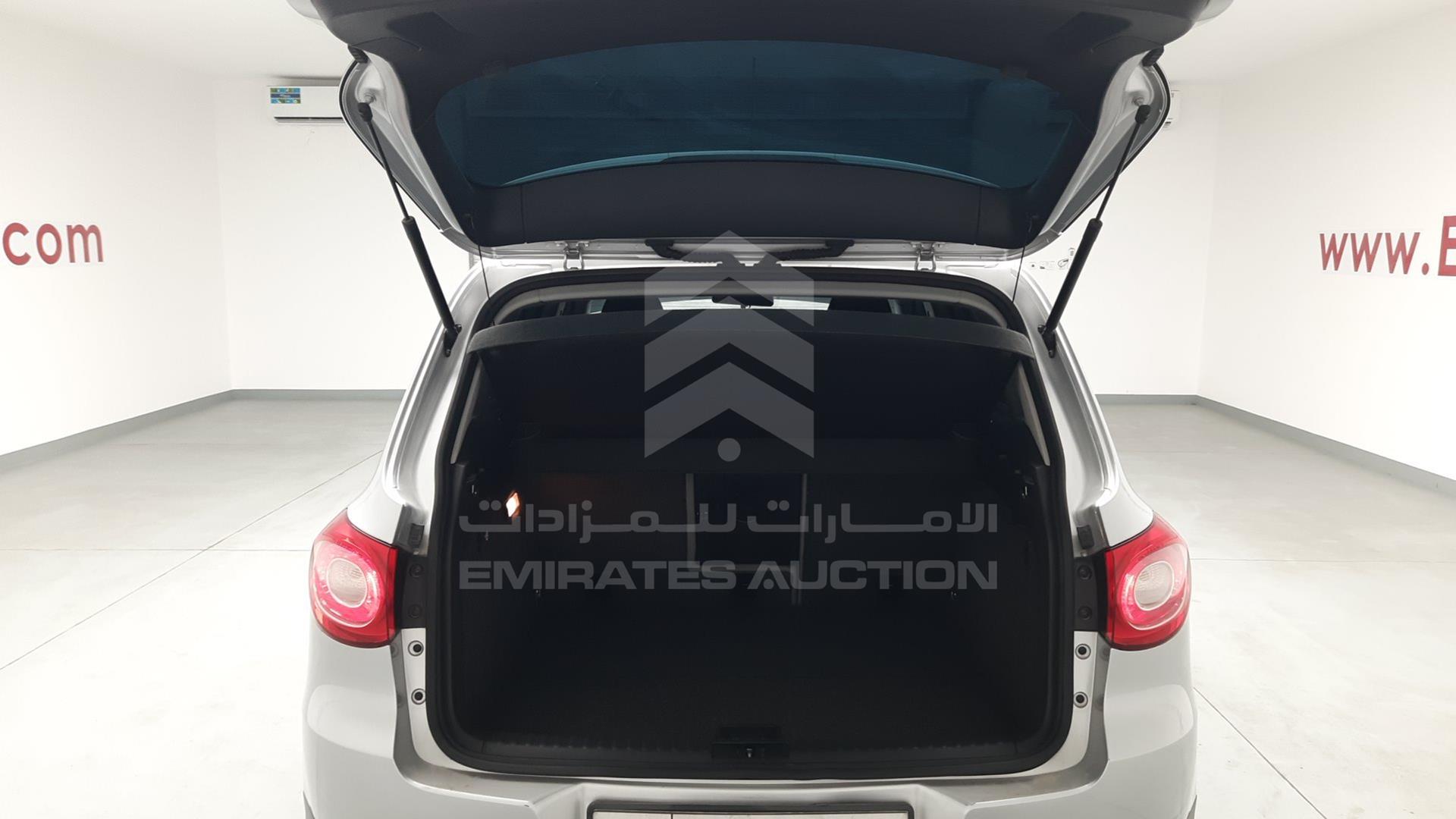 2009 VOLKSWAGEN TIGUAN VIN: WVGCE15N29W069870