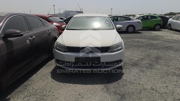 403065 :رقم المزاد ، WVWRV1AJ1FM200764 vin ، 2015 Volkswagen Jetta مزاد بيع