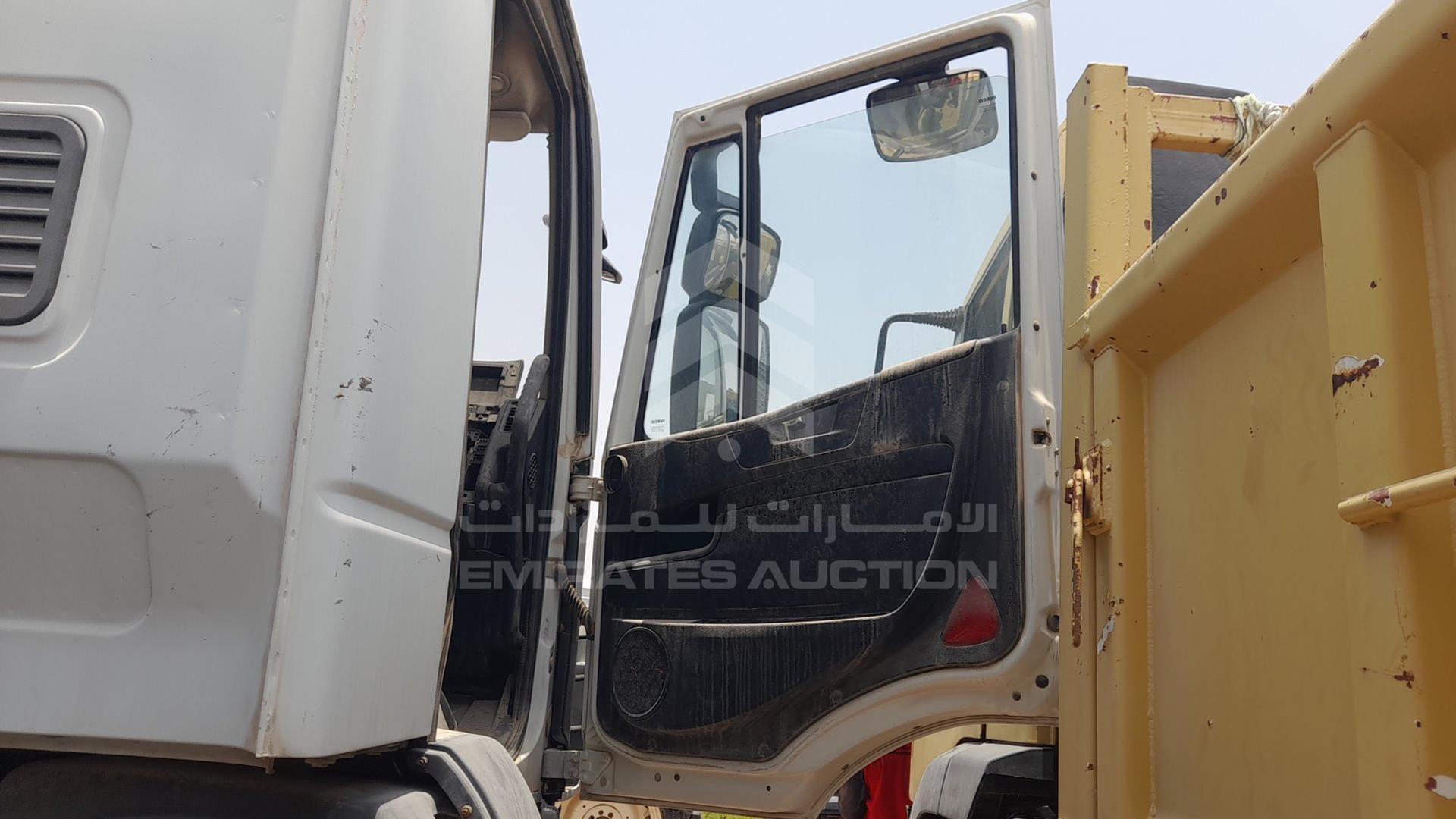 0 IVECO --- VIN: WJMF3TRS4EC282639