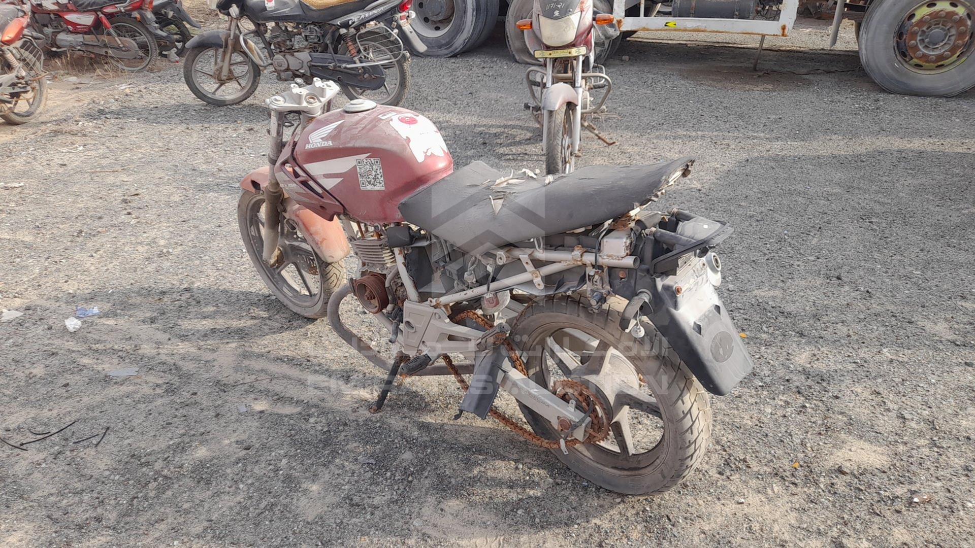 2007 HONDA CBX250 VIN: 9C2MC35007R303564