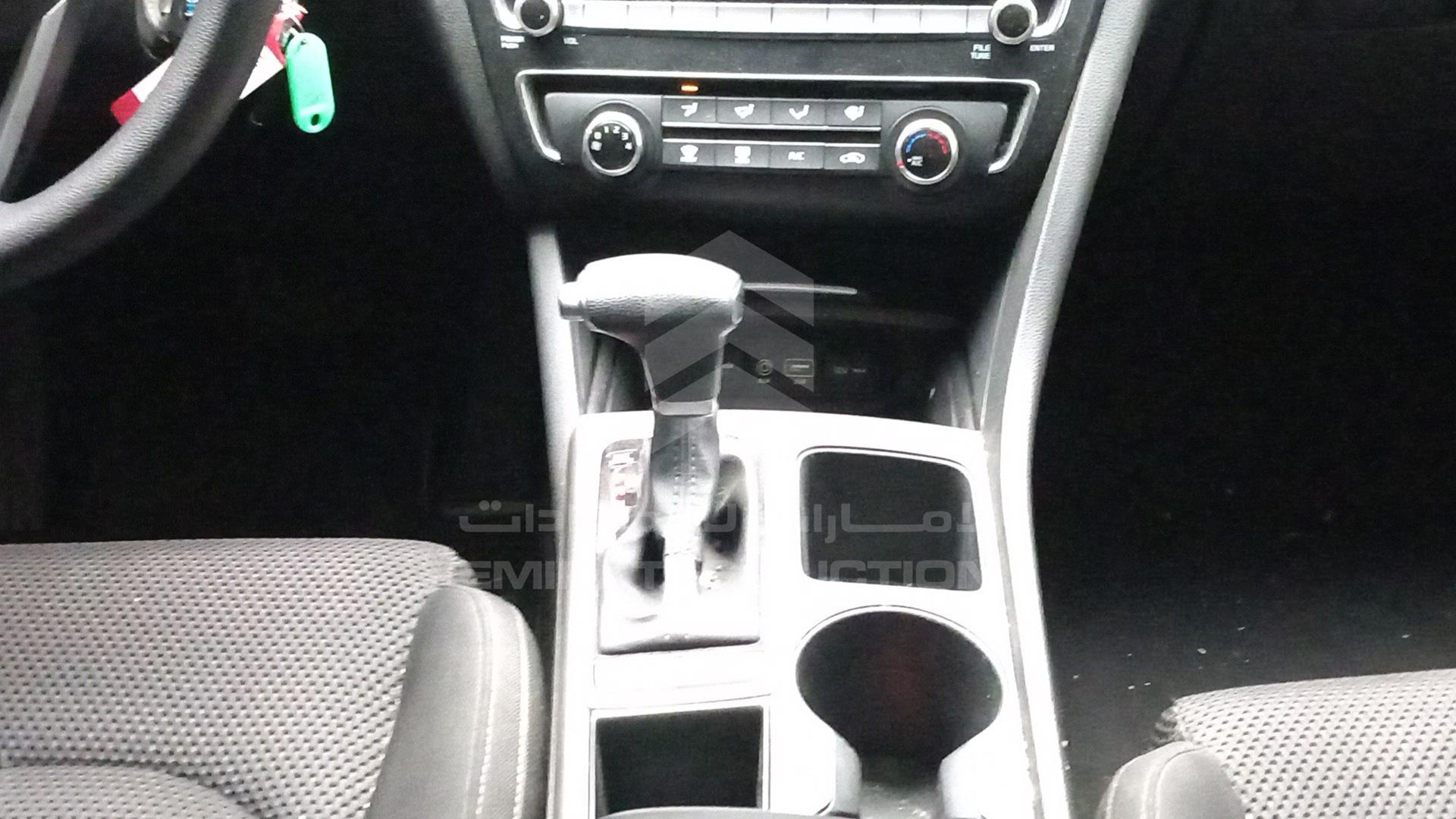 2020 KIA OPTIMA VIN: 5XXGT4L32LG424785
