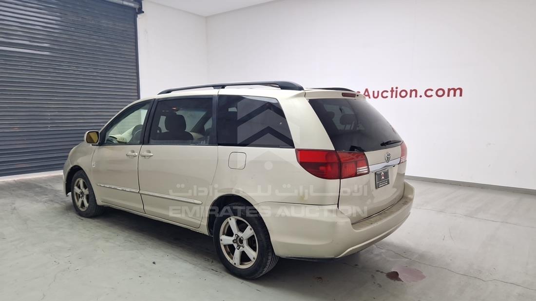 2004 Toyota Sienna — Rear Left Angle — Photo 9