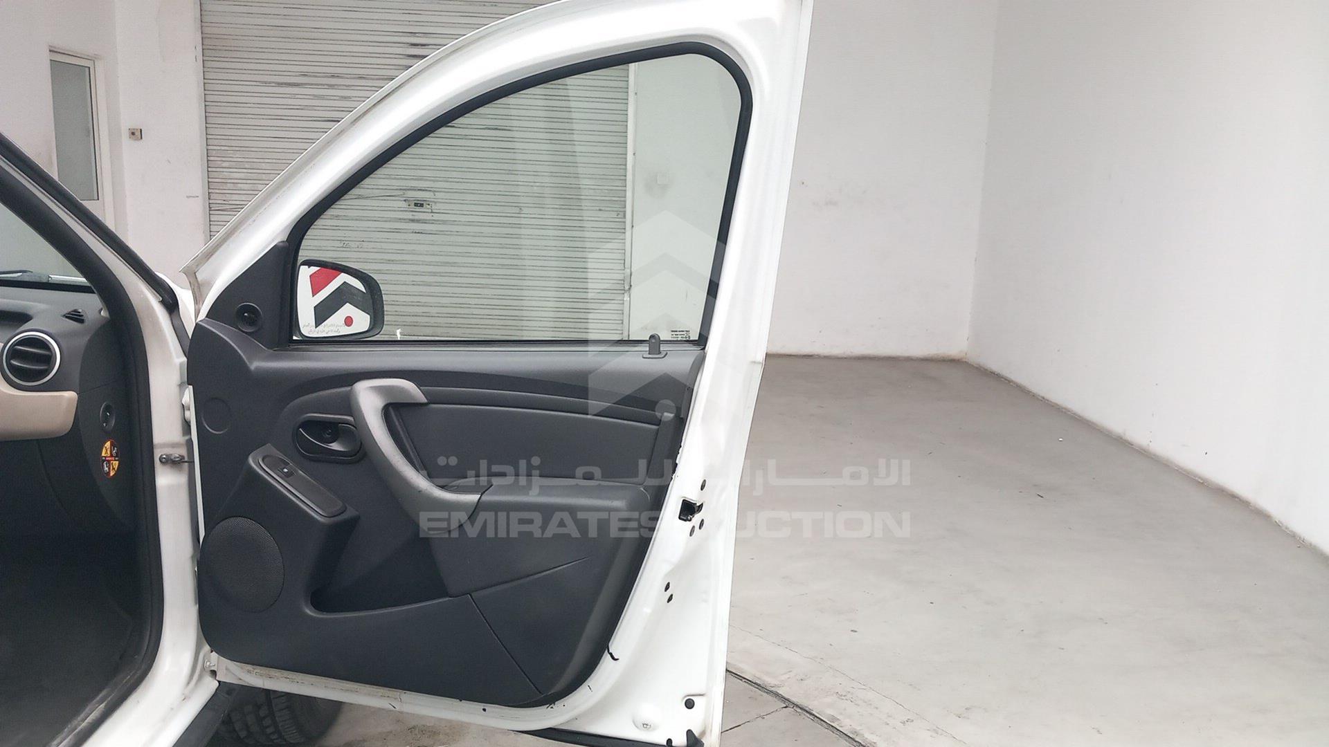 2016 RENAULT DUSTER VIN: VF1HSRCH8GA545353