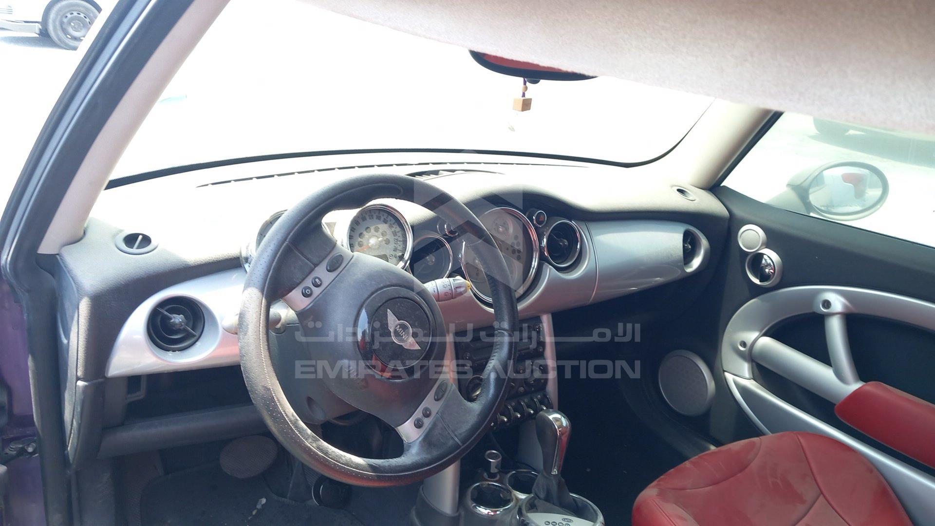 2006 MINI COOPER VIN: WMWRC31056TB99729