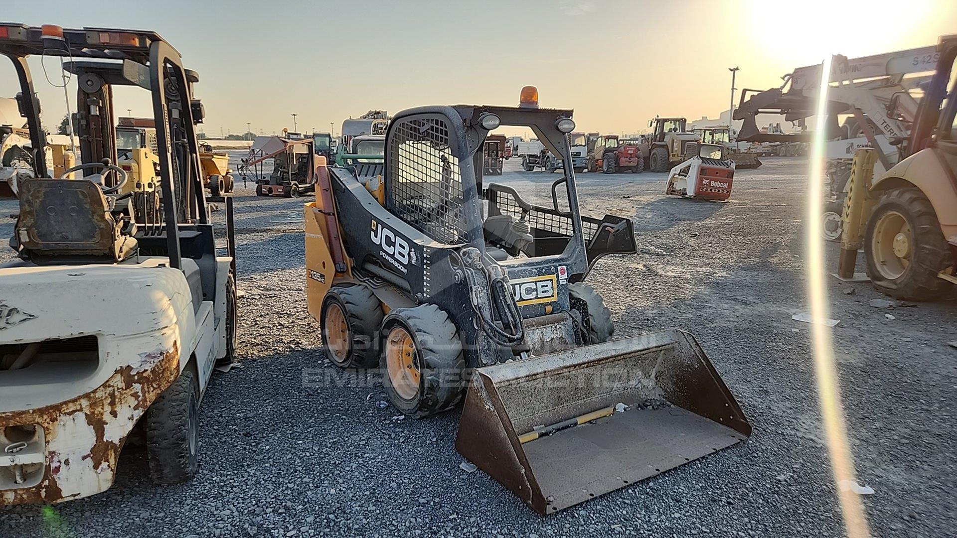 0 JCB 135HD VIN: HAR135WSP02431919
