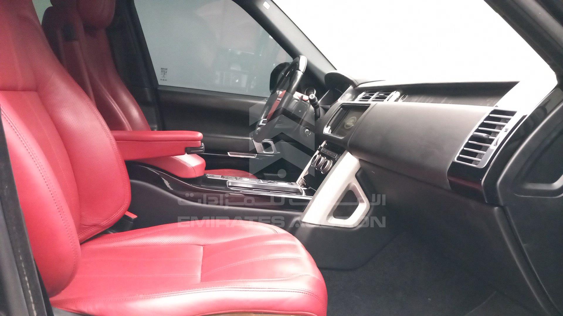 2015 RANGE ROVER VOGUE VIN: SALGA2EF5FA226826
