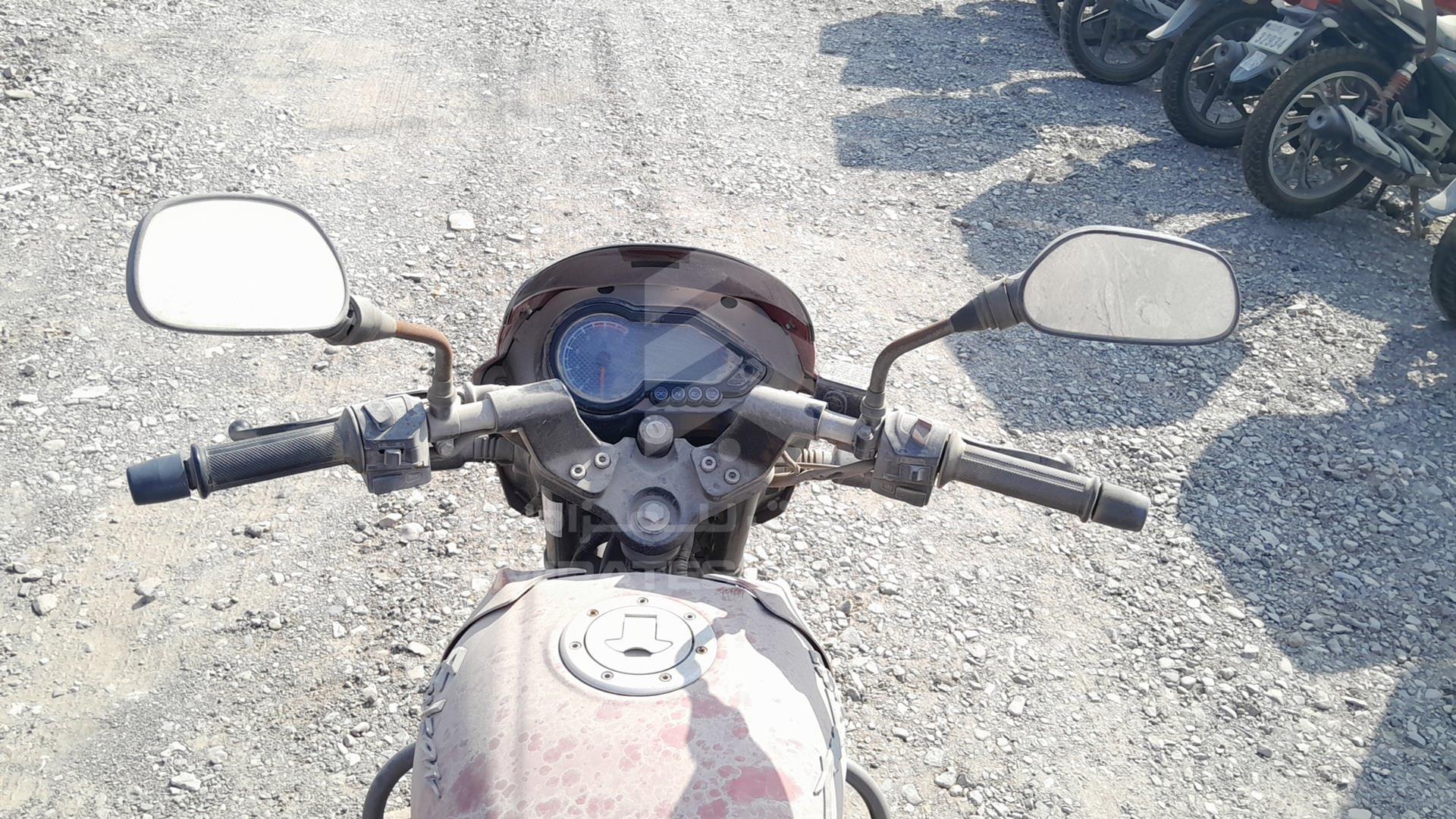0 BAJAJ PULSAR VIN: MD2A11CZ1DCA00737