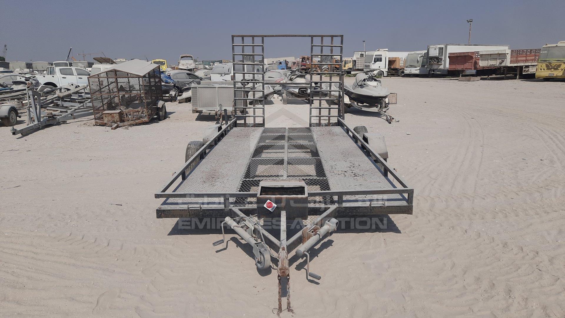 2015 TRAILER LOCAL VIN: D090582DXBTRAILER