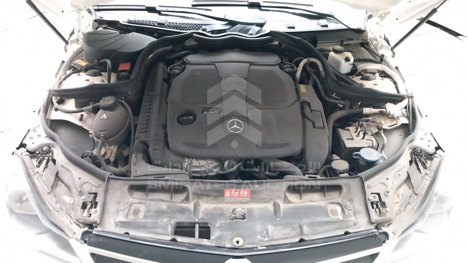 2014 MERCEDES C 300 VIN: WDDGF8AB3EG196967