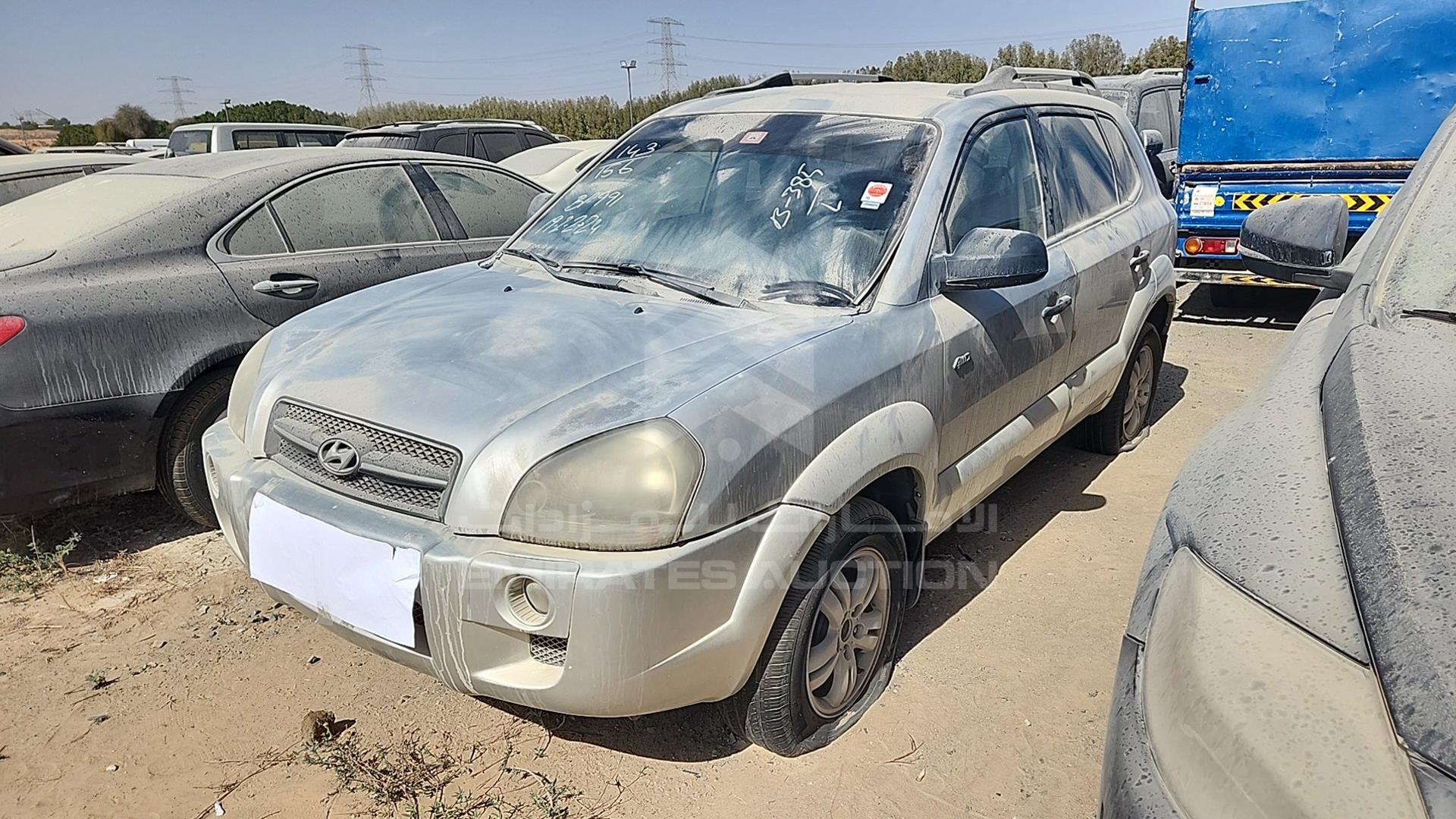 2008 HYUNDAI TUCSON VIN: KMHJM81B88U874779