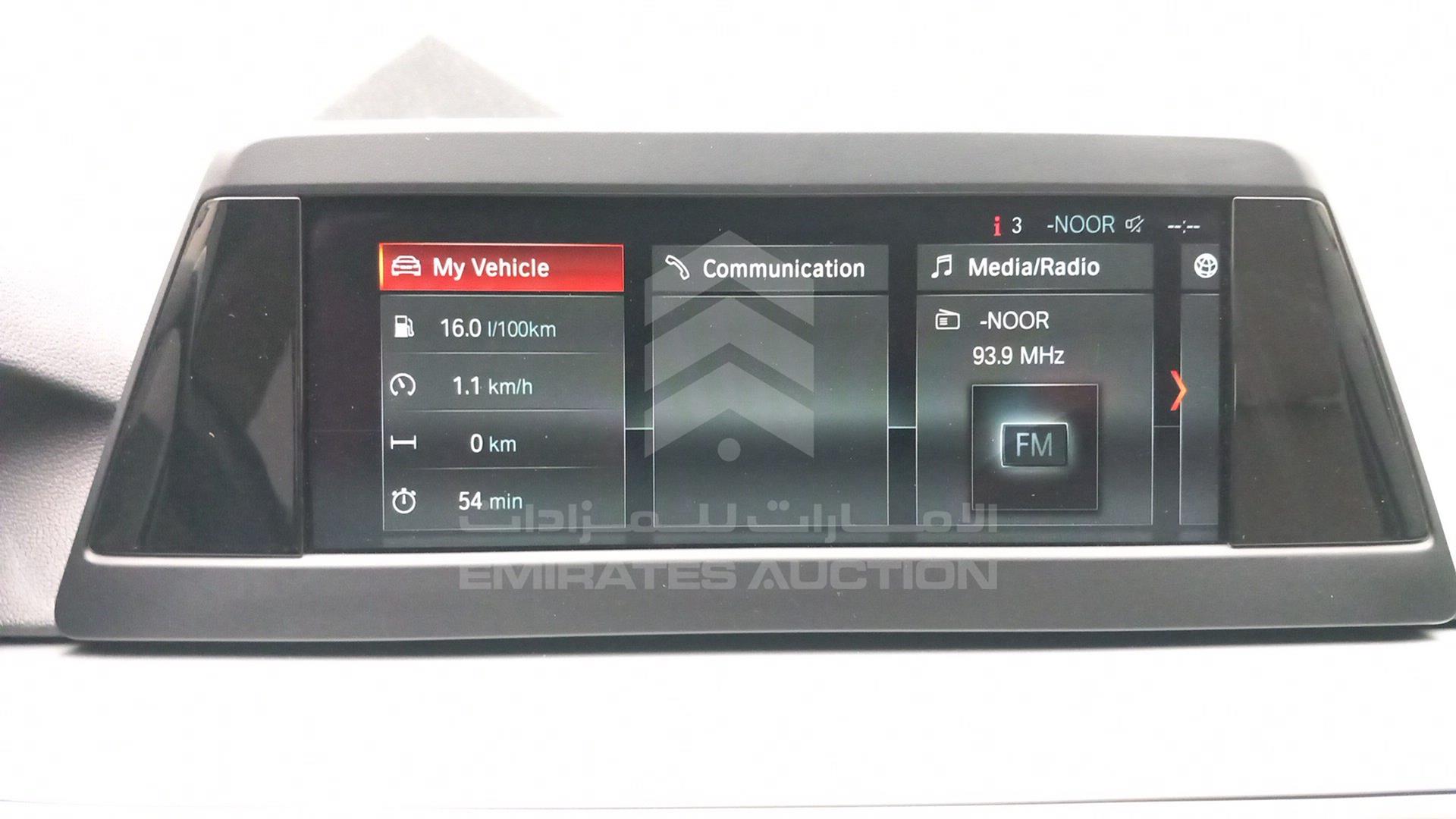 2019 BMW 520 VIN: WBAJA1A07KWW09864