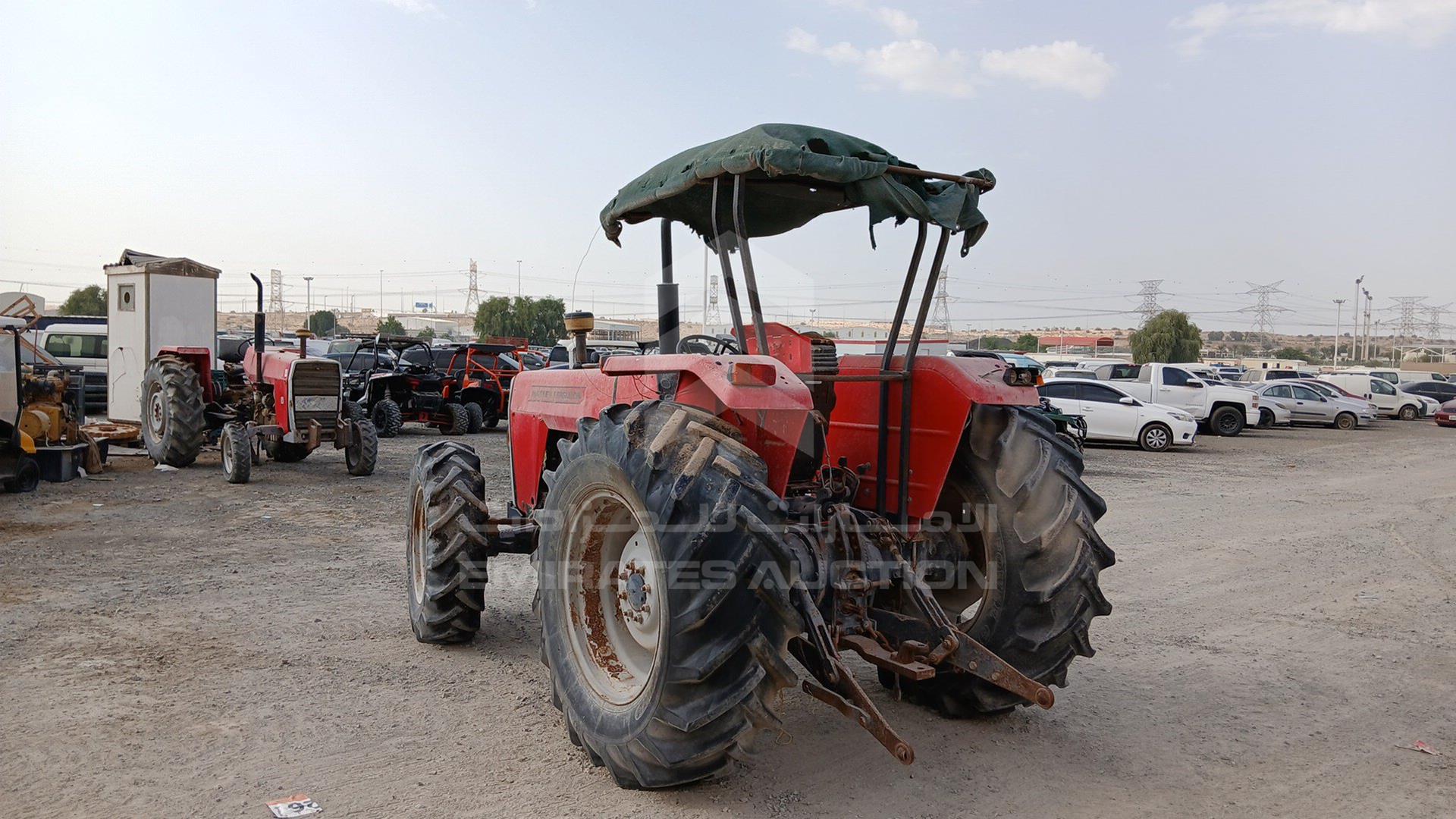 0 MASSEY FERGUSON --- VIN: LF31288U915812G