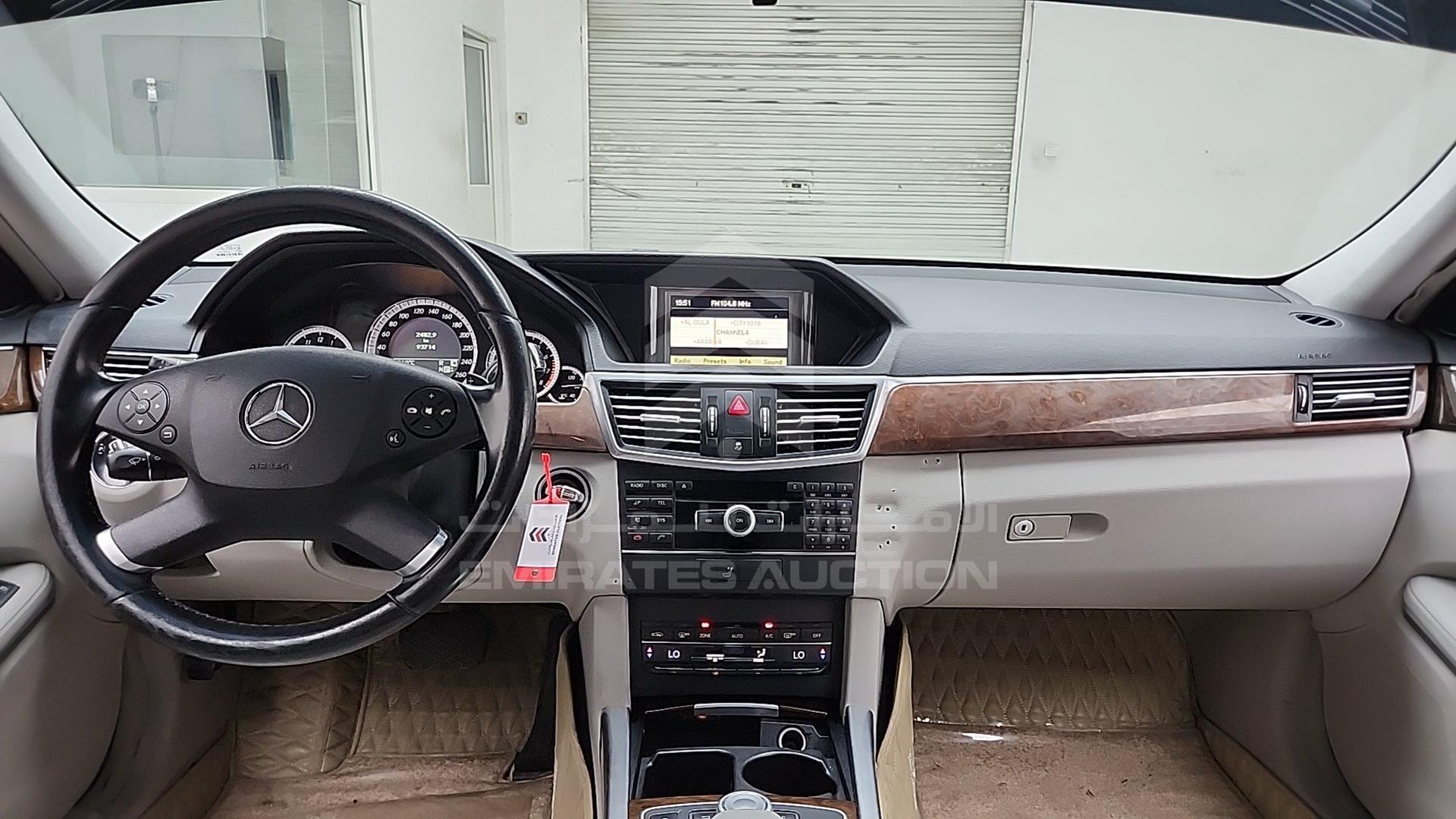 2010 MERCEDES E 300 VIN: WDDHF5EB7AA258364