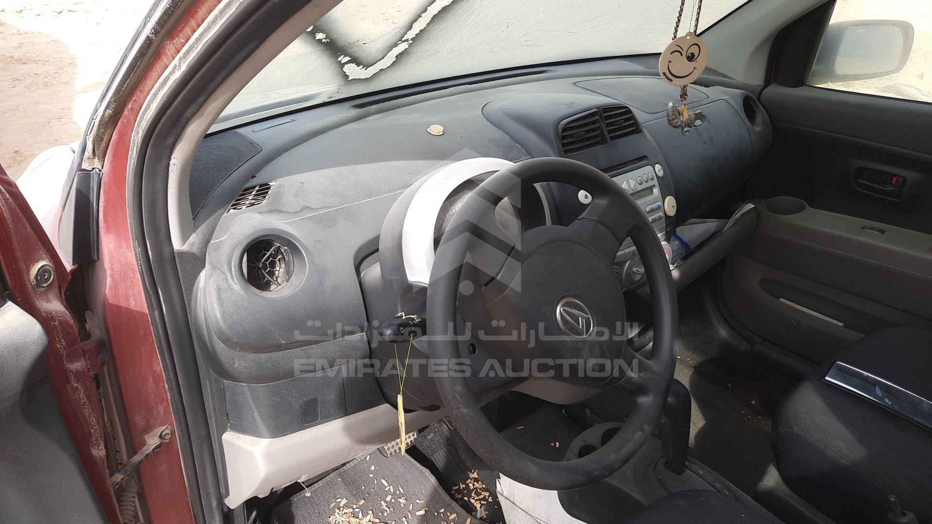 2005 DAIHATSU SIRION VIN: JD1GM301851017367