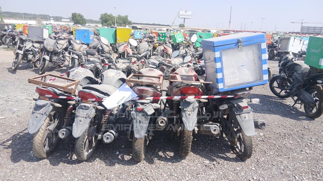 5 Motorbikes — Rear View — Photo 6
