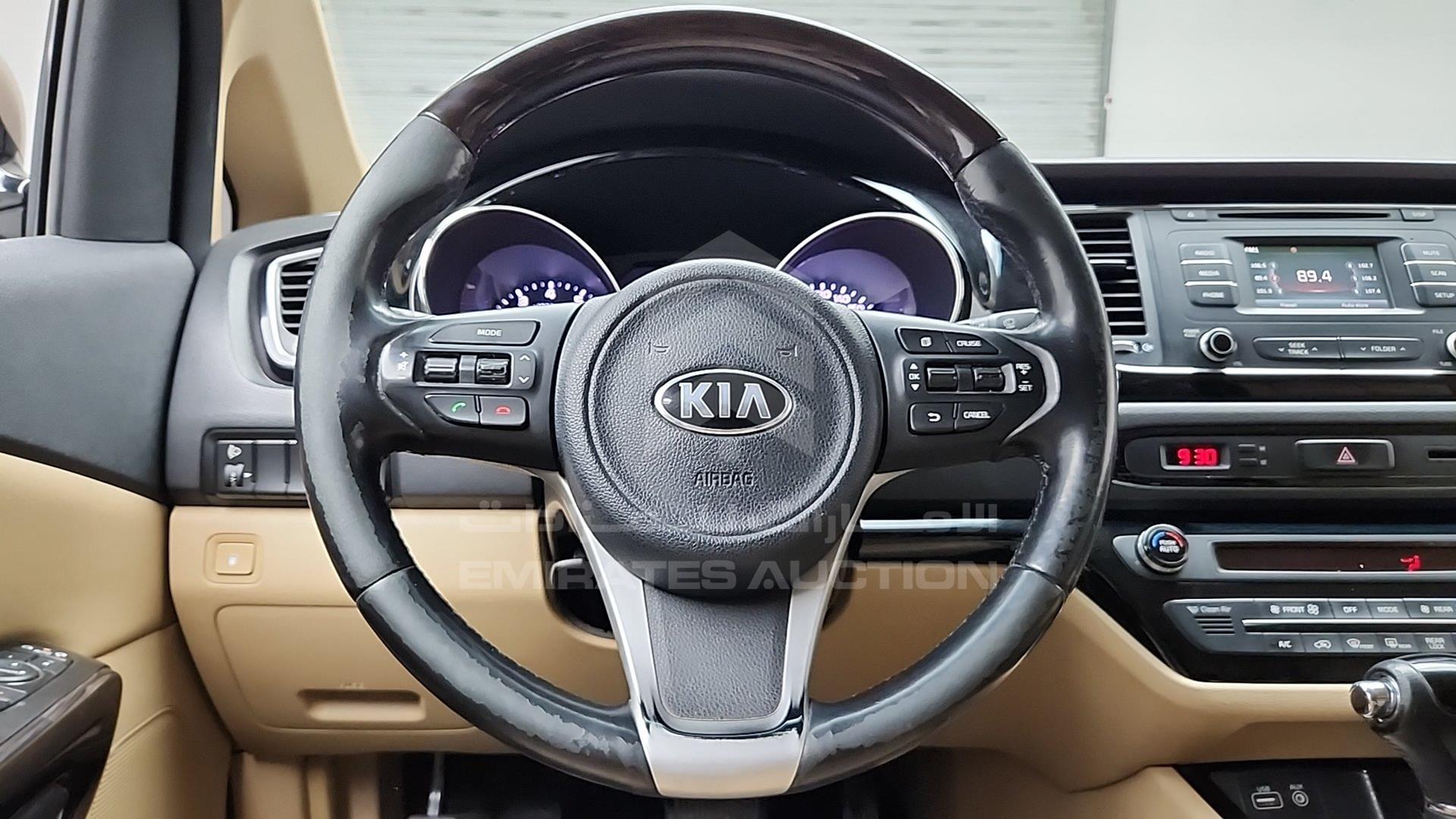 2016 KIA CARNIVAL VIN: KNAMC8121G6169908