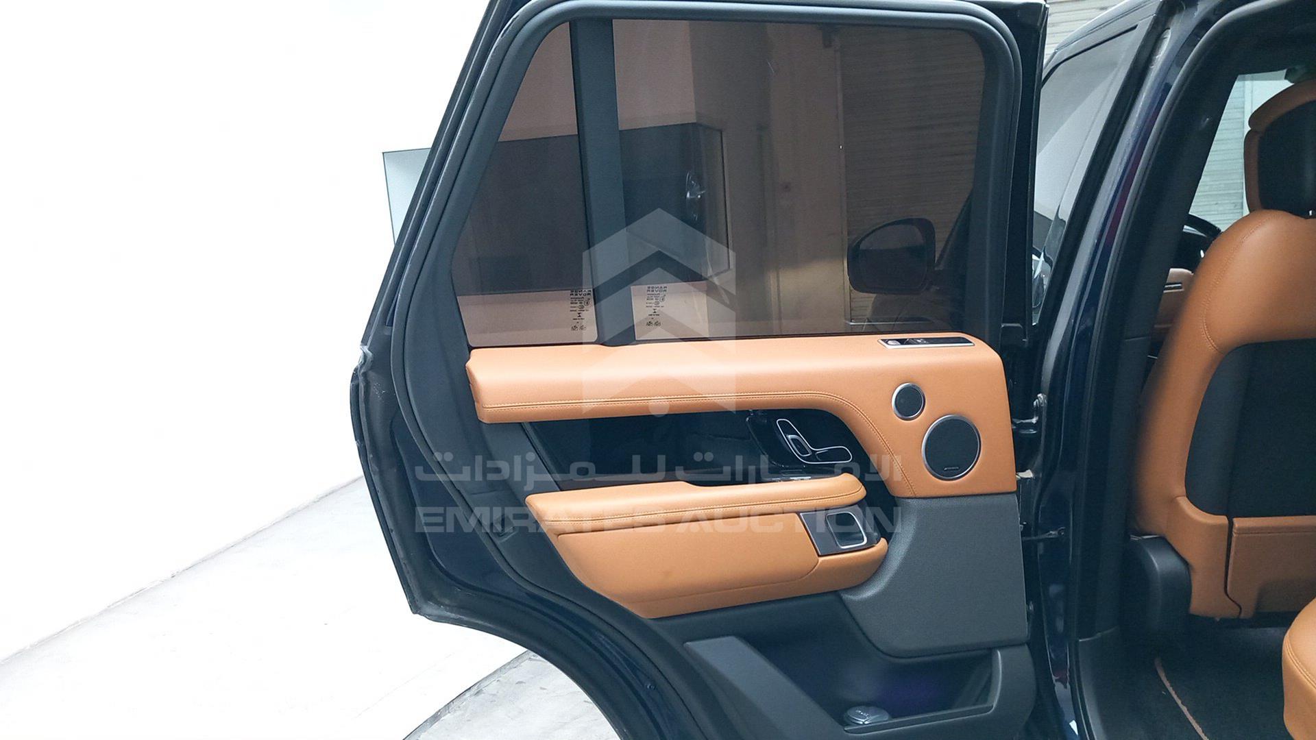 2020 RANGE ROVER VOGUE VIN: SALGA2BU4LA407639