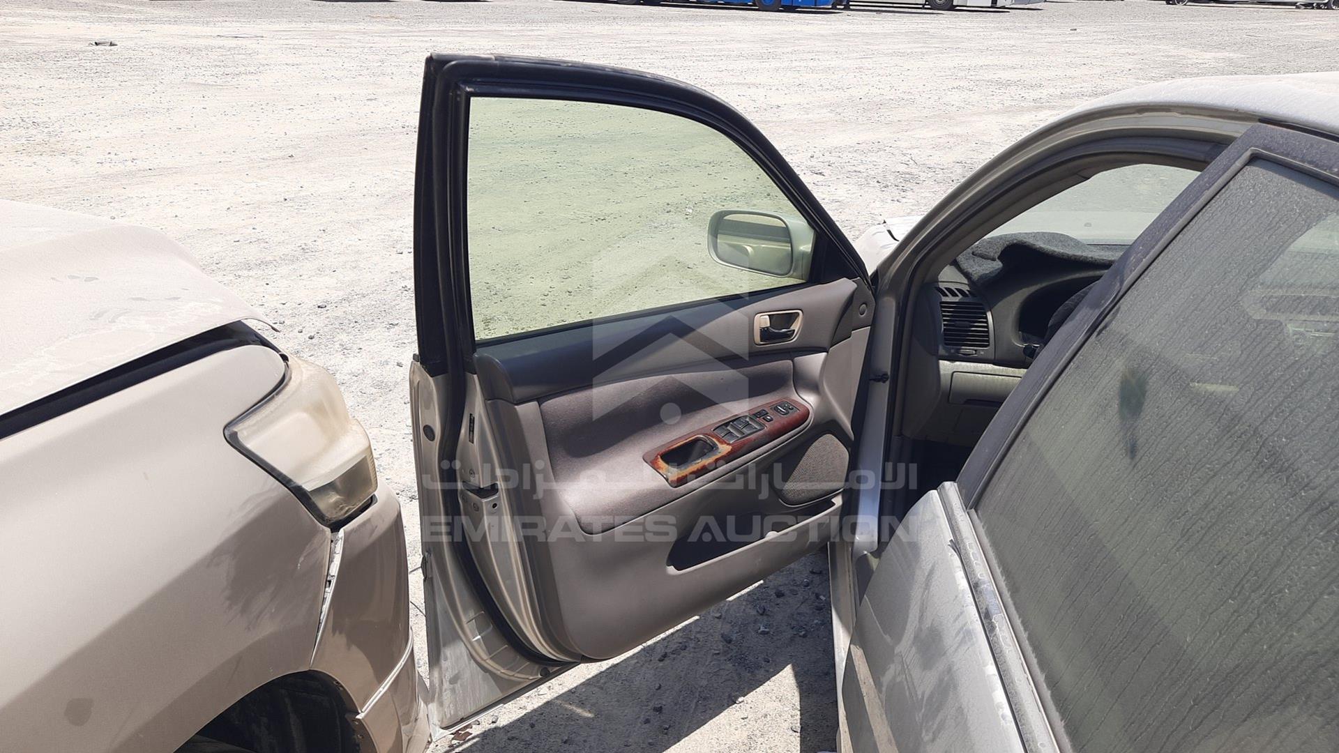 2005 TOYOTA CAMRY VIN: 4T1BE32K15U986614
