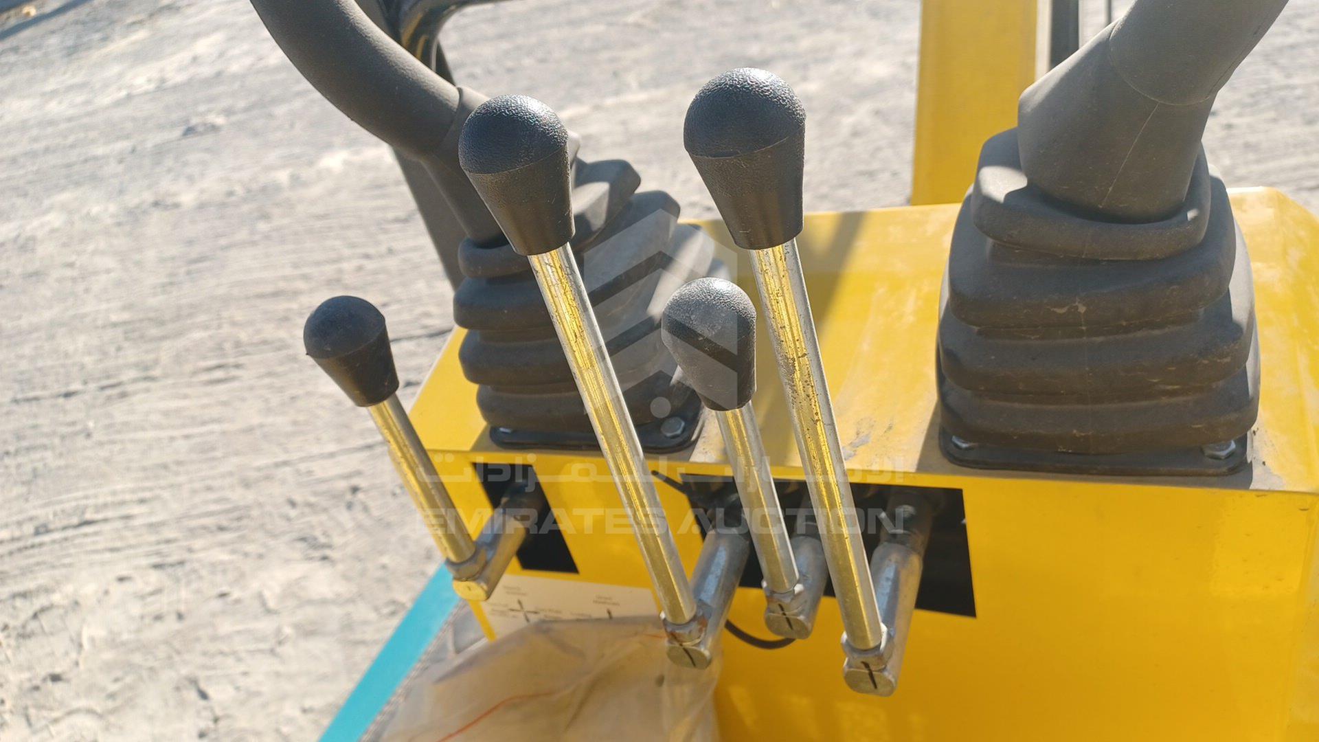 2024 EXCAVATOR --- VIN: SLP241718230