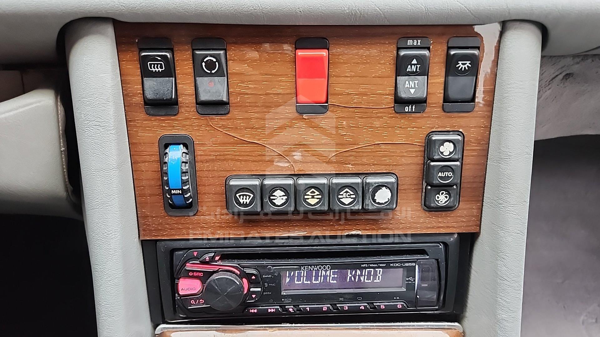 1990 MERCEDES SE 300 VIN: WDBCA24D8LA545332