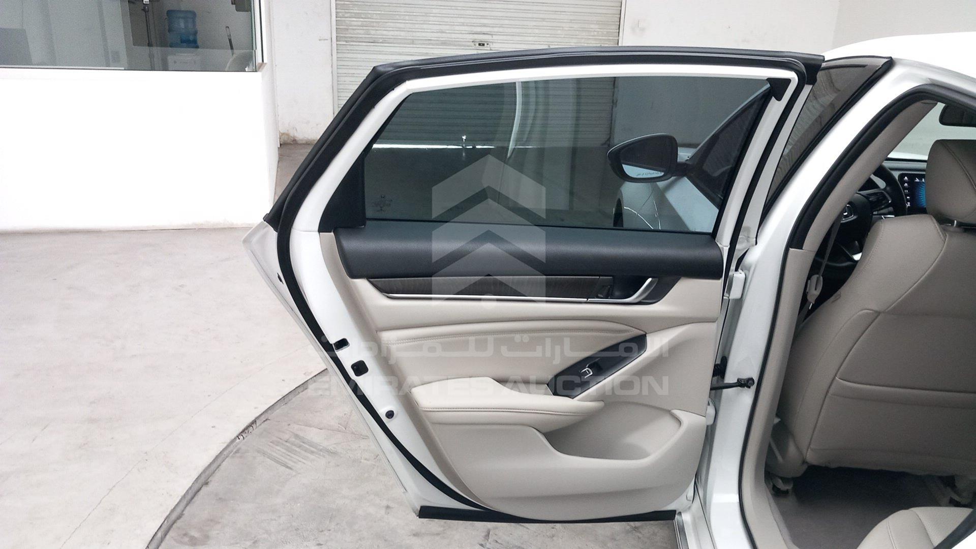 2022 HONDA ACCORD VIN: 1HGCV1661NA600576